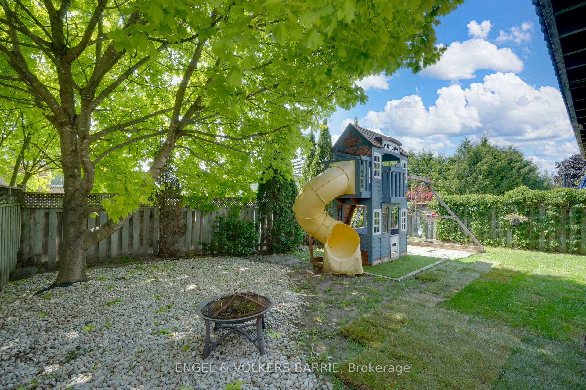 Photo 41 of 14 Muir Drive, Barrie, Ardagh — HOMEH