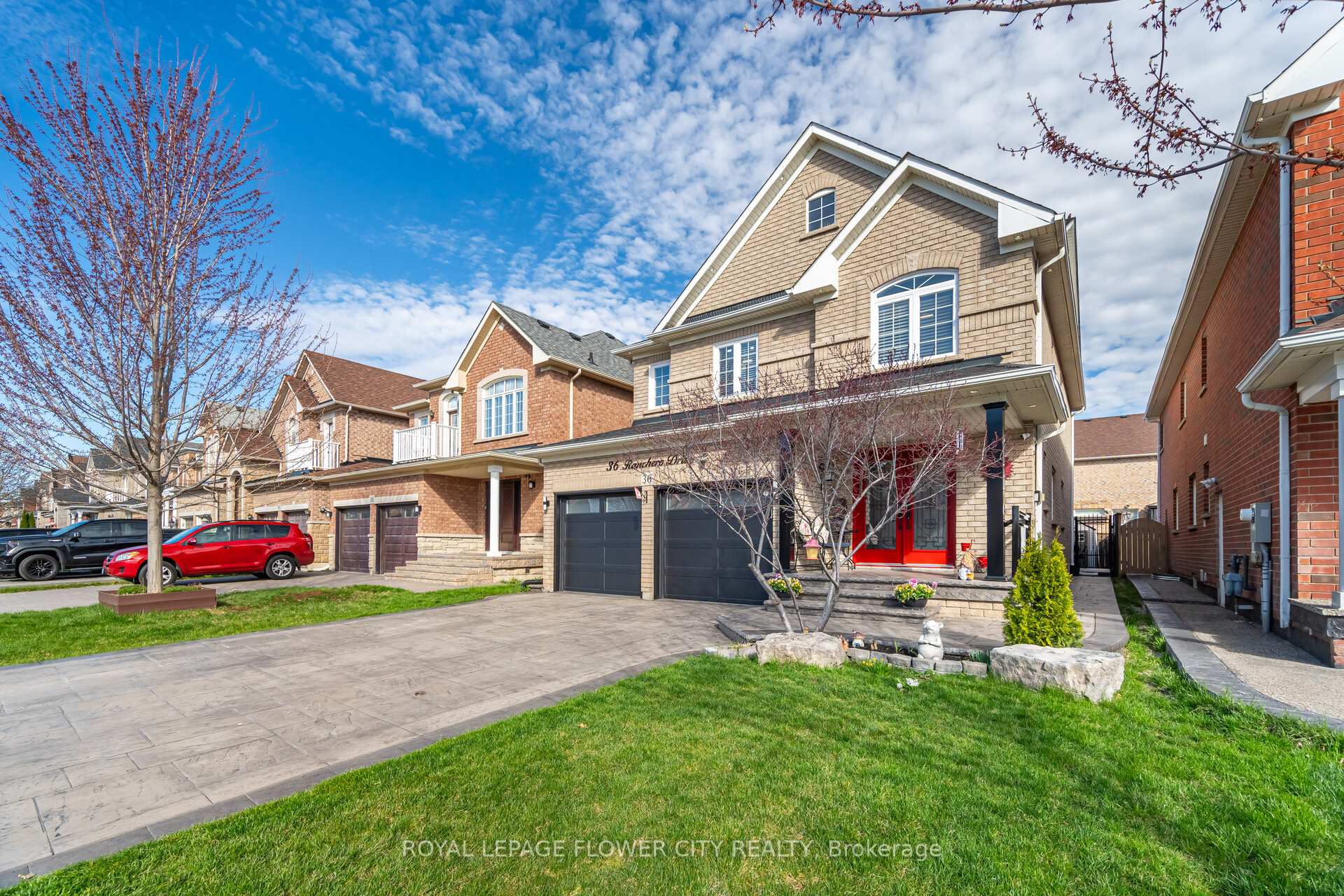 Front of 36 Ranchero Drive