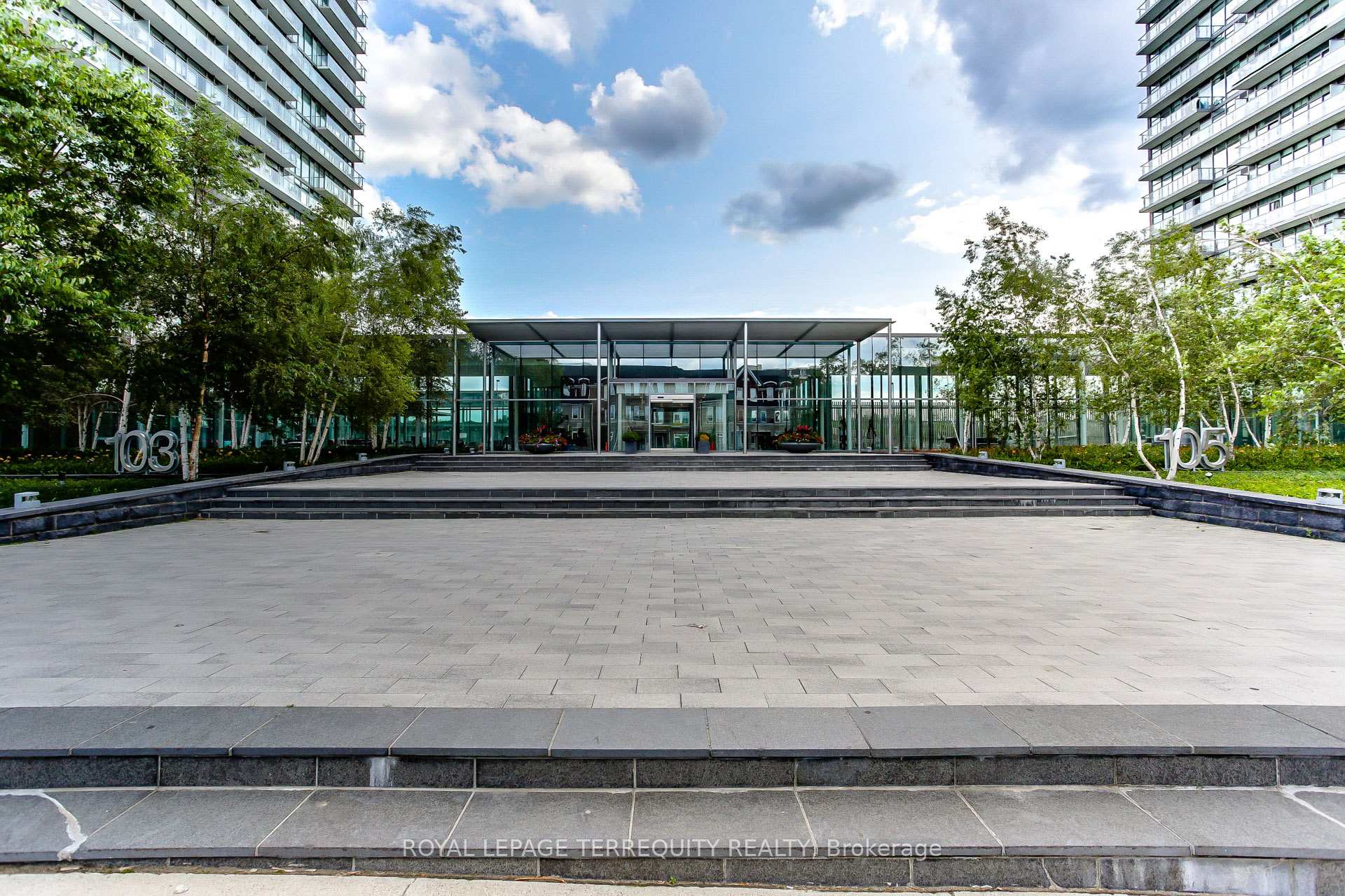 Front of Unit 713, 105 The Queensway
