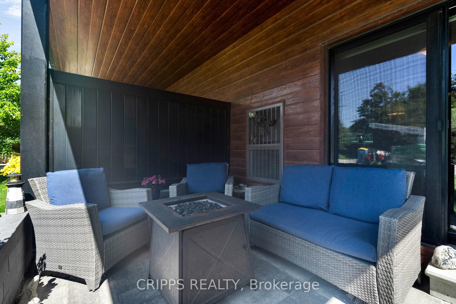 Front of Unit 112, 306 Essa Road
