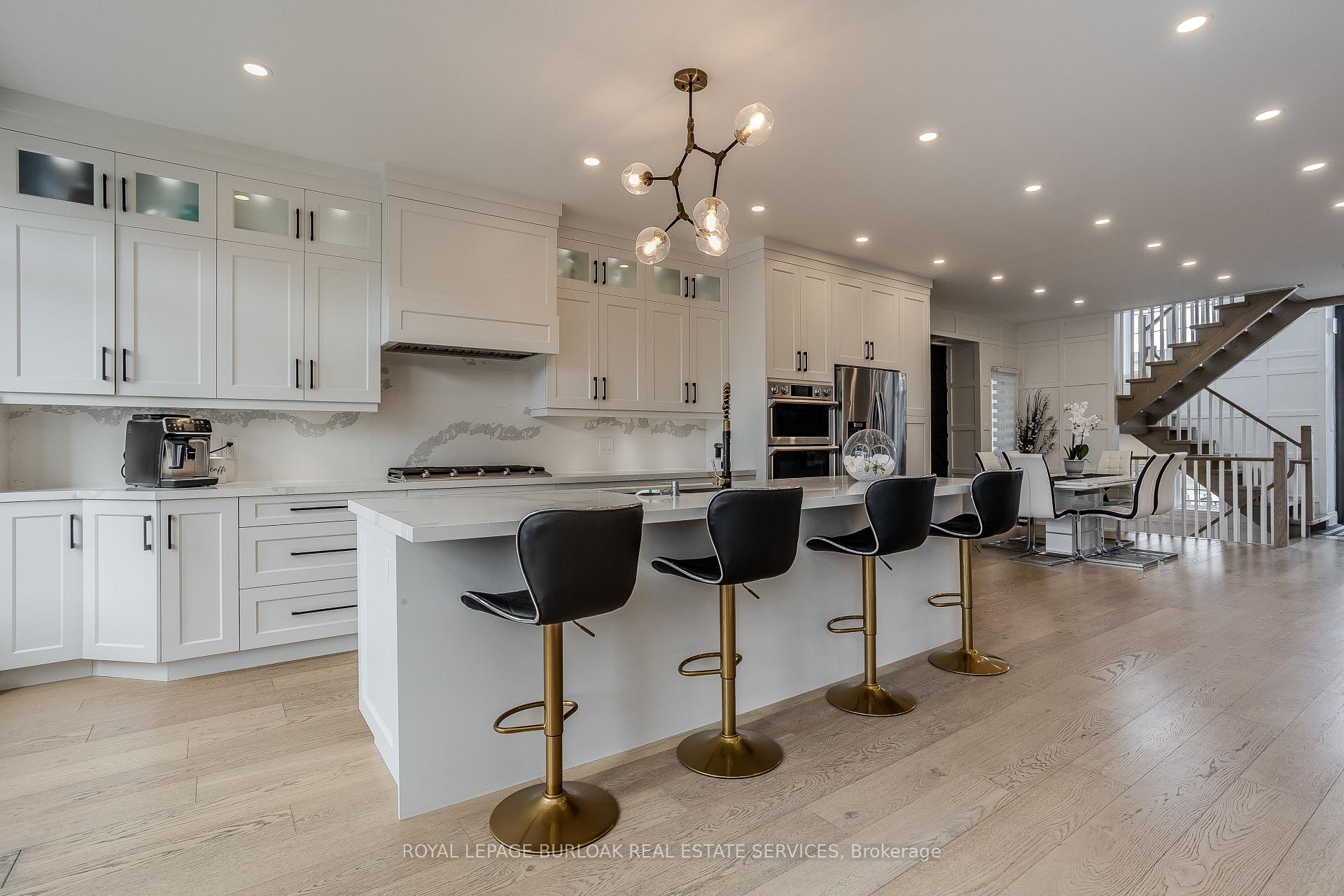 Photo 3 of 287 Cloverleaf Drive, Hamilton, Ancaster — HOMEH