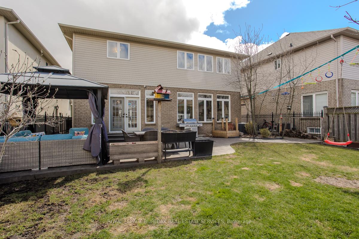 Photo 17 of 287 Cloverleaf Drive, Hamilton, Ancaster — HOMEH