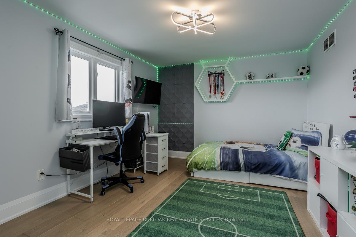 Photo 31 of 287 Cloverleaf Drive, Hamilton, Ancaster — HOMEH