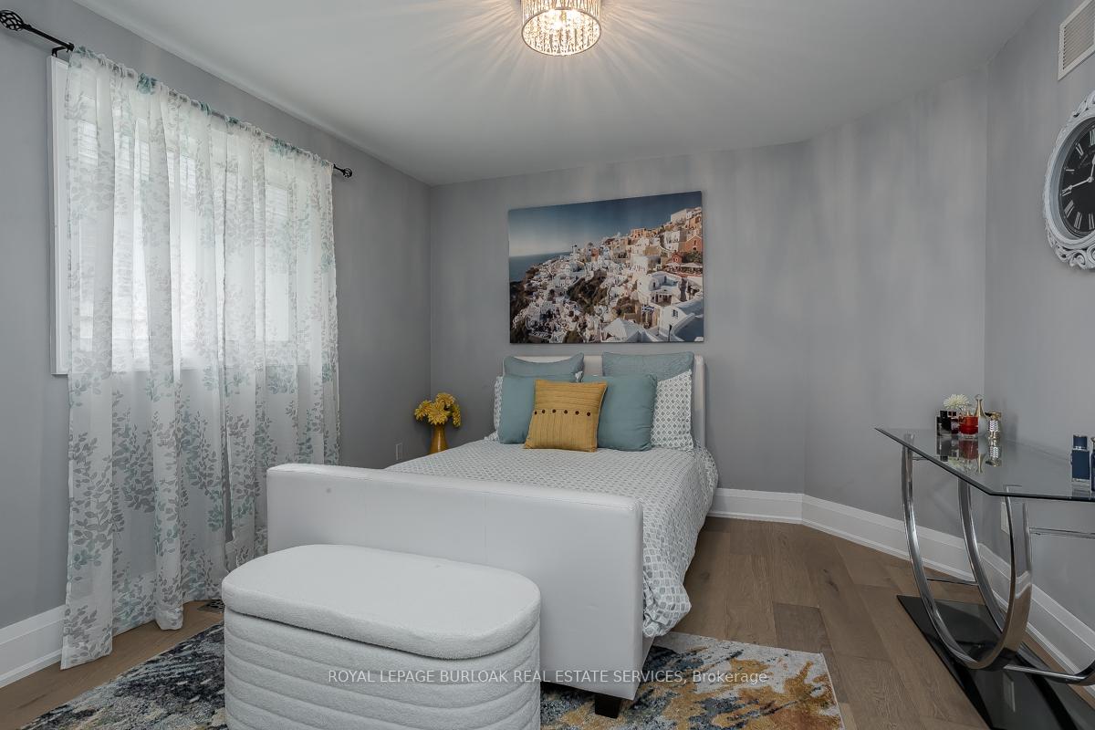Photo 34 of 287 Cloverleaf Drive, Hamilton, Ancaster — HOMEH