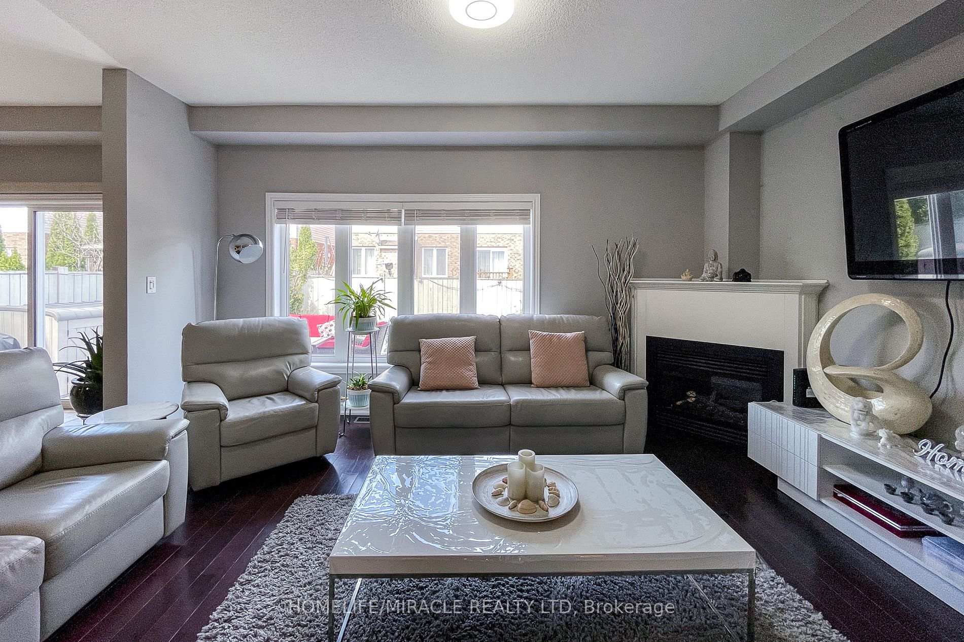 Photo 18 of 185 Palacebeach Trail, Hamilton, Stoney Creek — HOMEH