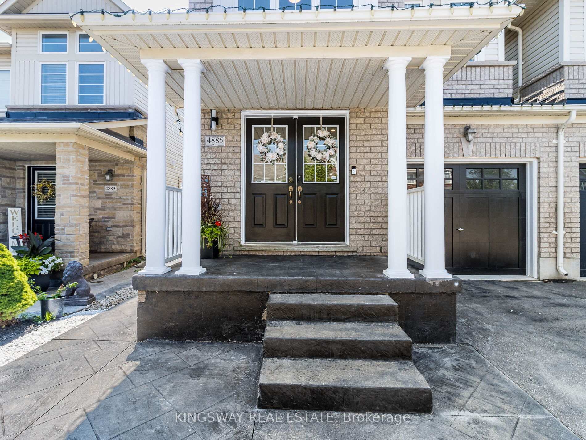 Photo 1 of 4885 Capri Crescent, Burlington, Alton — HOMEH