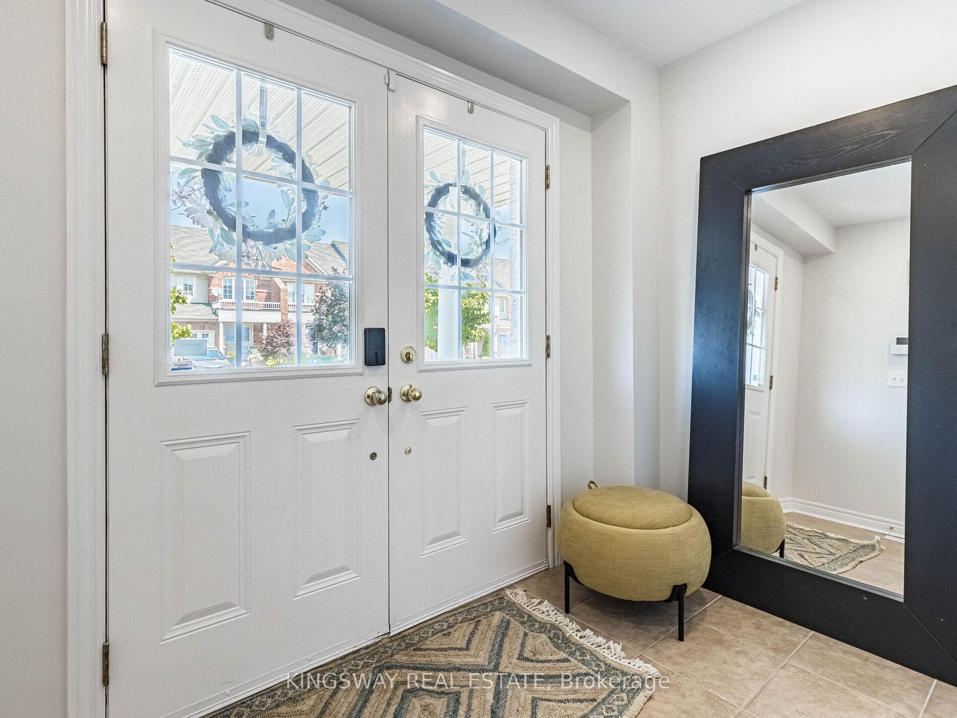 Photo 6 of 4885 Capri Crescent, Burlington, Alton — HOMEH