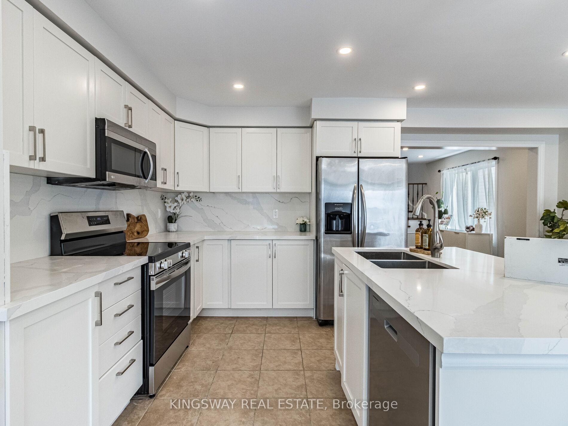 Photo 19 of 4885 Capri Crescent, Burlington, Alton — HOMEH