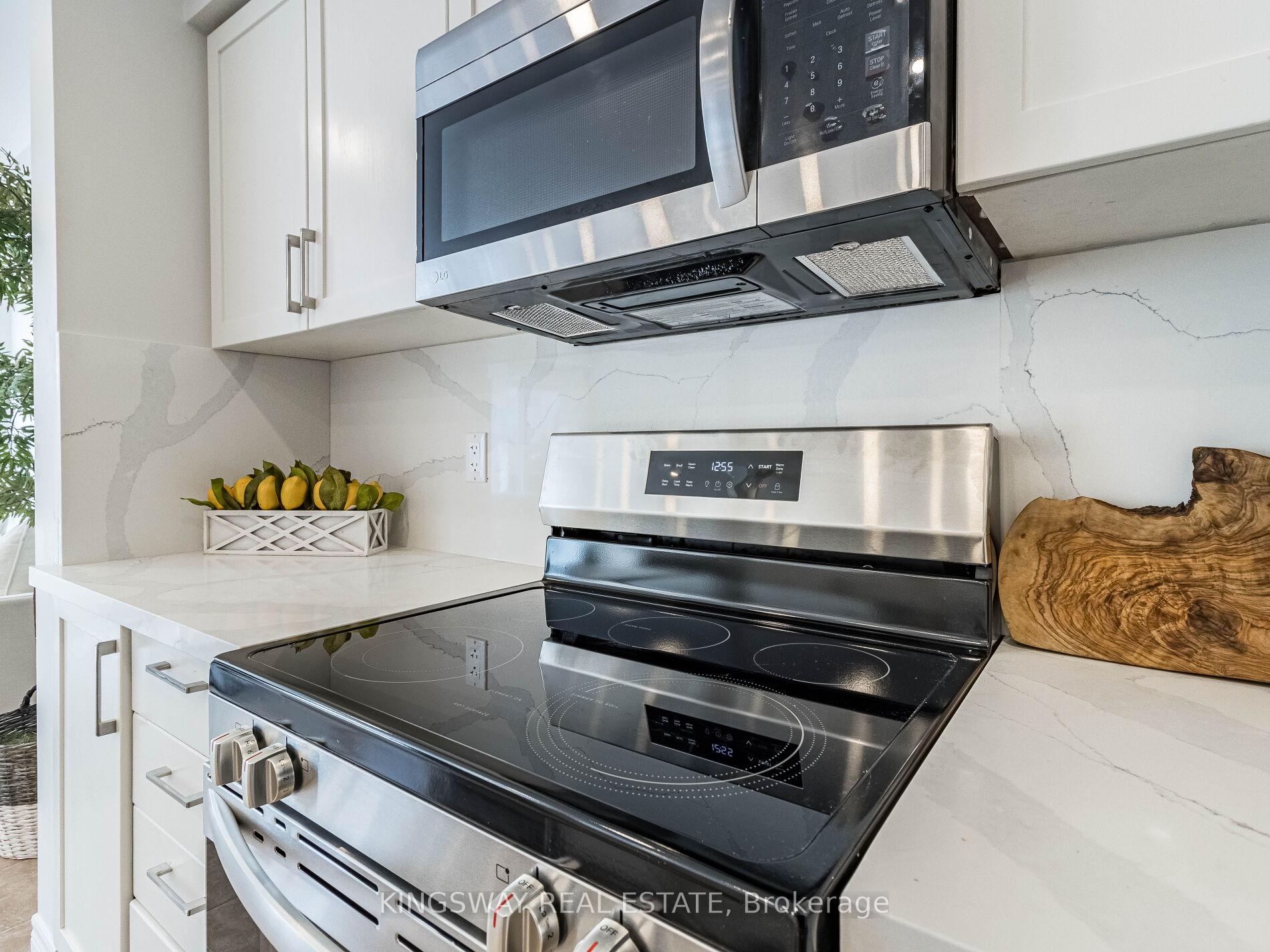 Photo 24 of 4885 Capri Crescent, Burlington, Alton — HOMEH