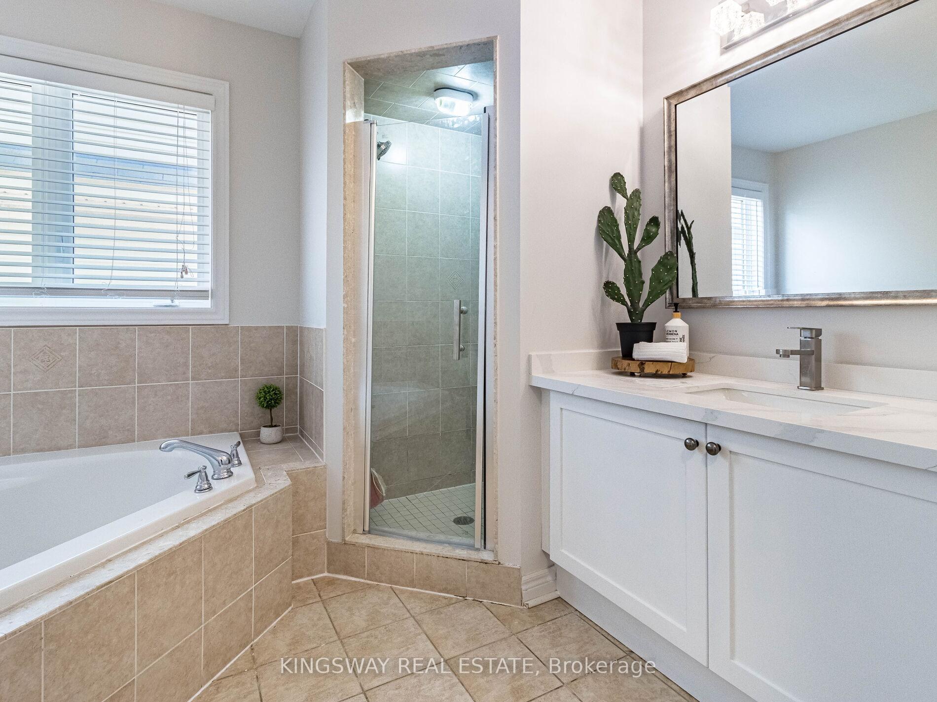 Photo 29 of 4885 Capri Crescent, Burlington, Alton — HOMEH