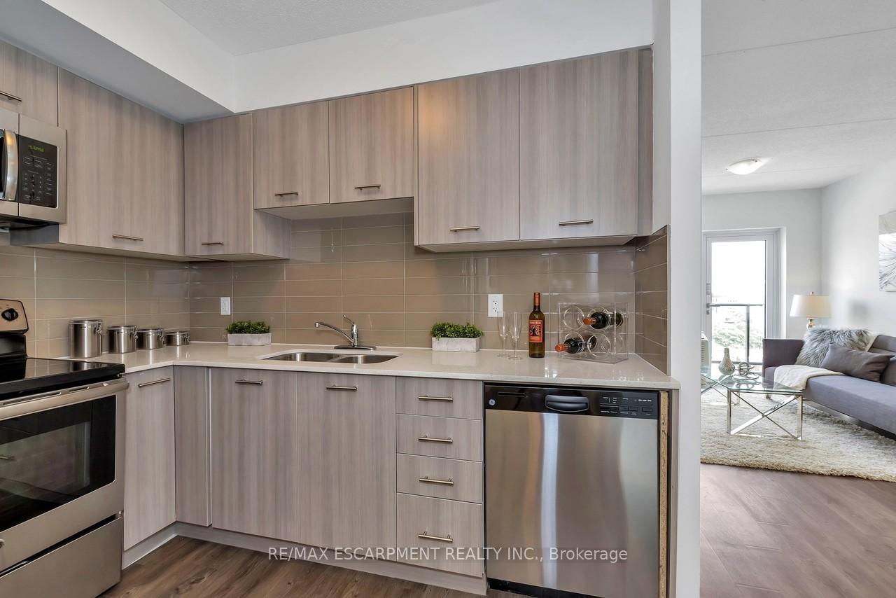 Photo 20 of Unit 809, 220 Cannon Street E, Hamilton, Beasley — HOMEH