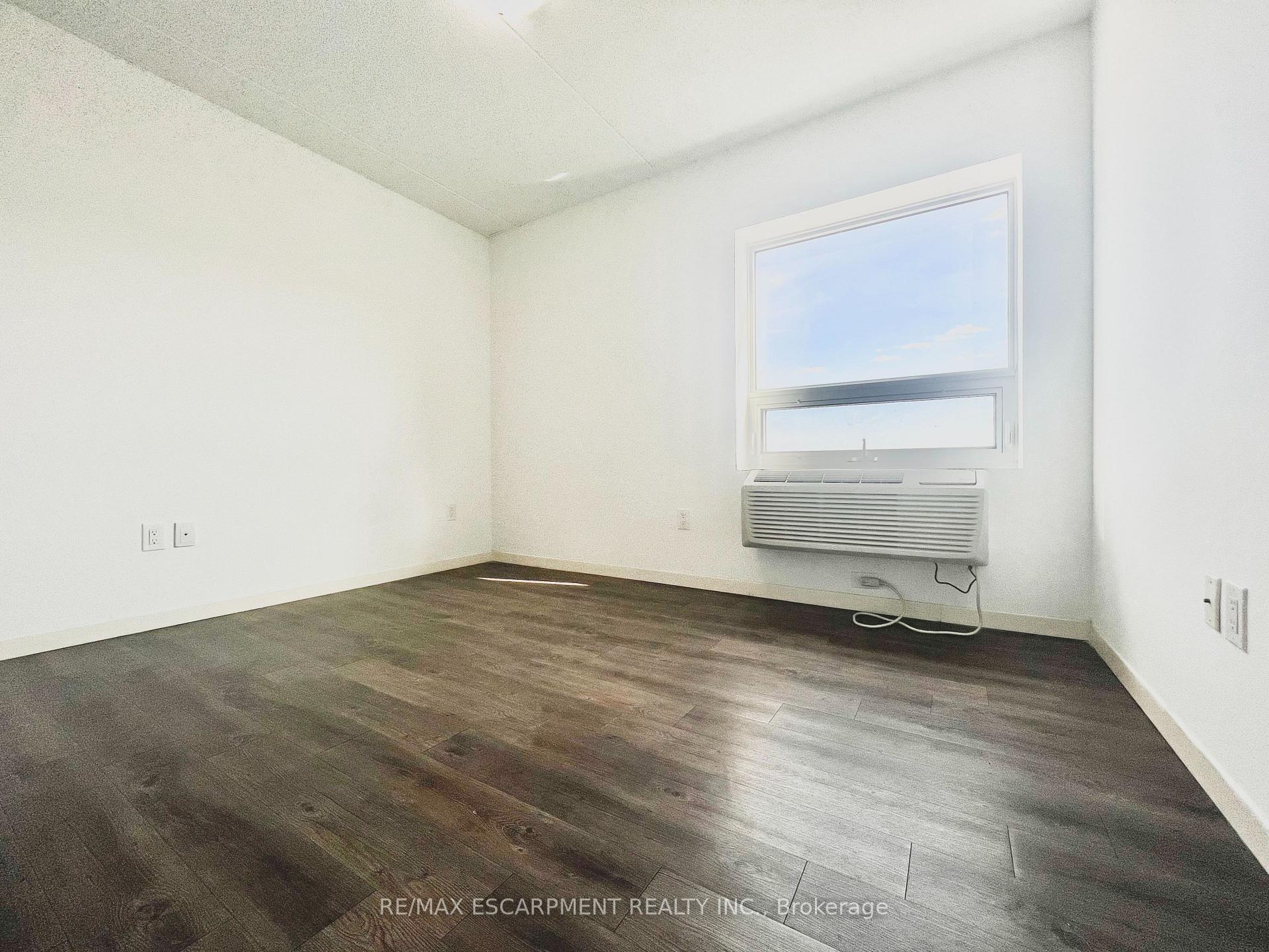Photo 14 of Unit 809, 220 Cannon Street E, Hamilton, Beasley — HOMEH