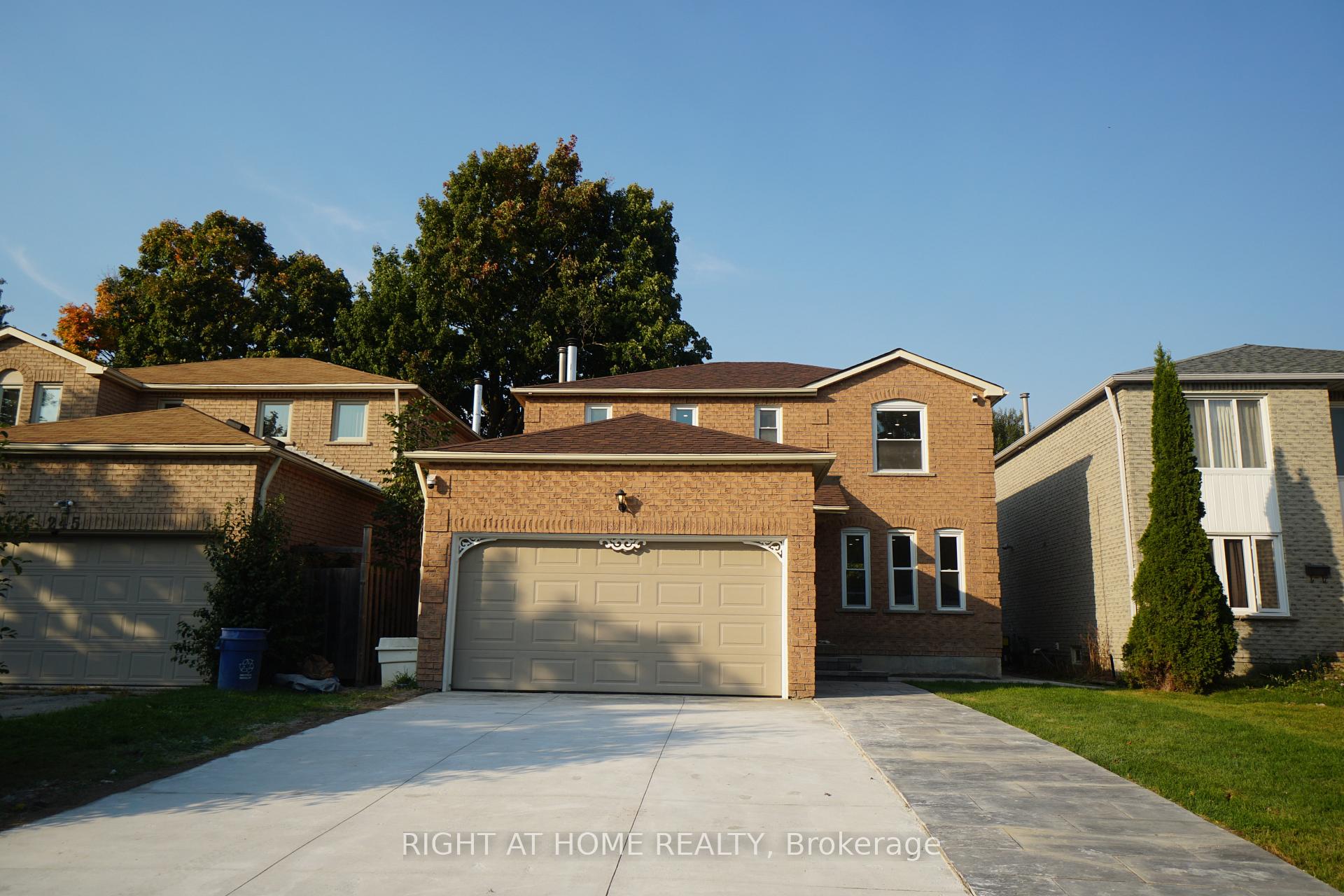 Front of 247 Hickling Trail