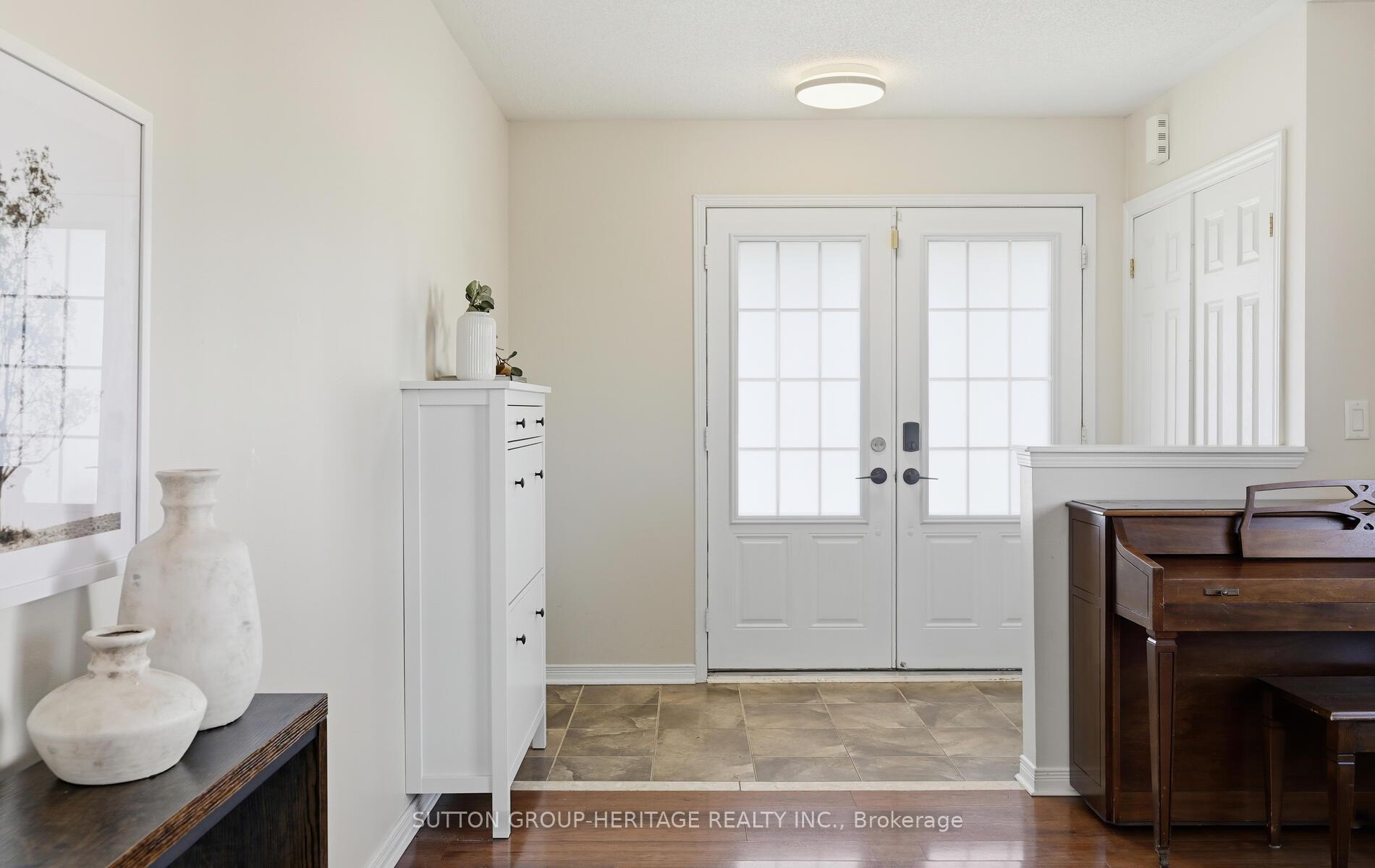 Photo 6 of 59 Allworth Crescent, Clarington, Bowmanville — HOMEH