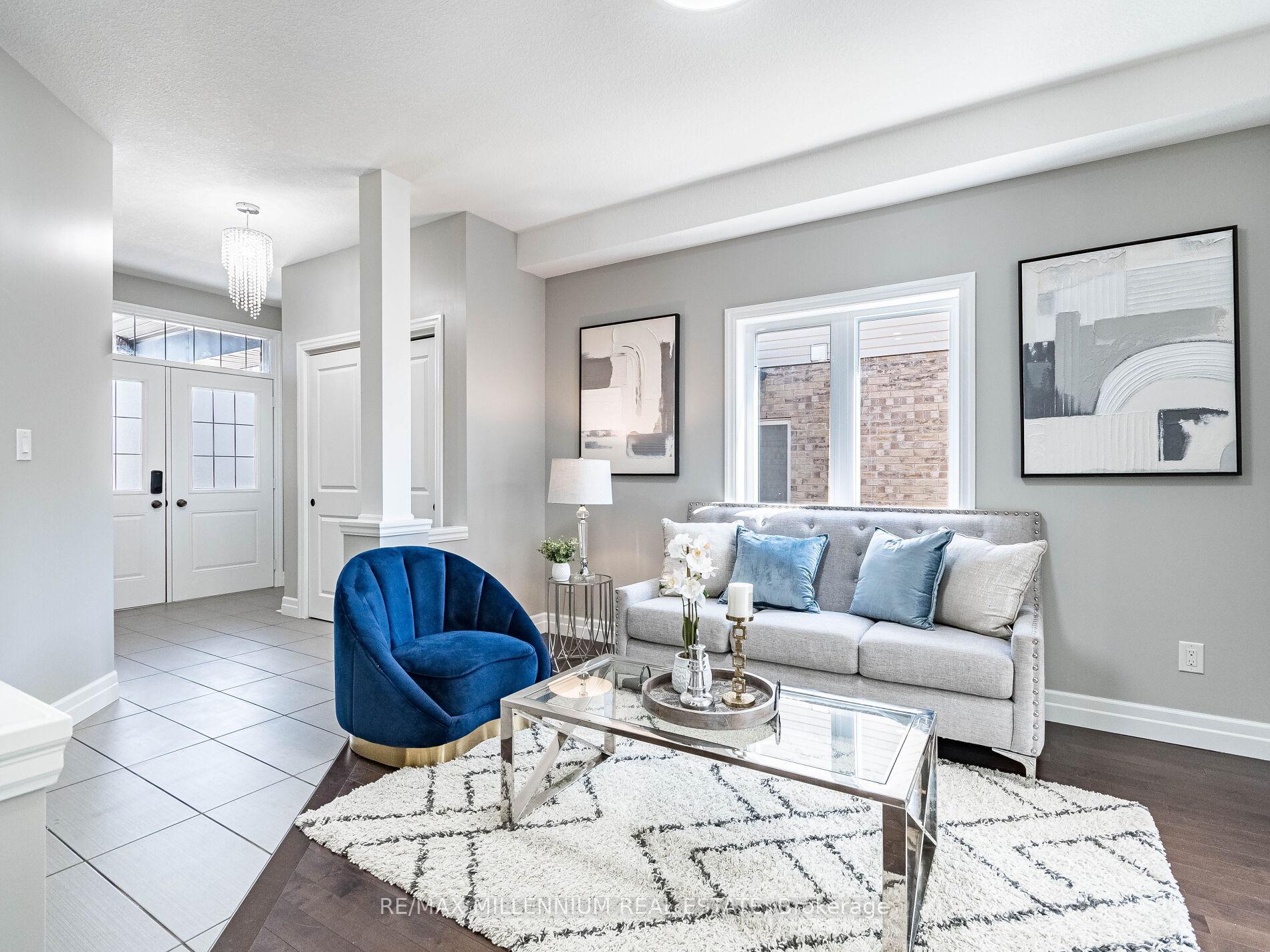 Photo 5 of 225 Watervale Crescent, Kitchener — HOMEH