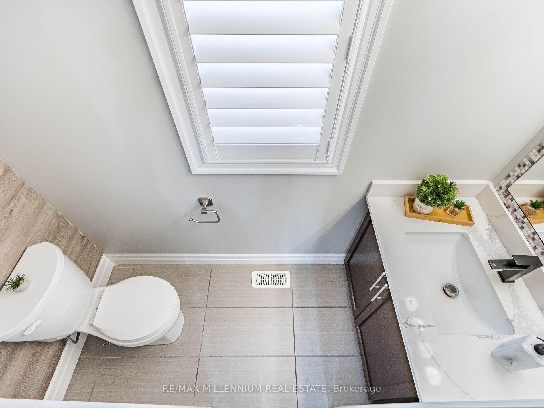 Photo 13 of 225 Watervale Crescent, Kitchener — HOMEH