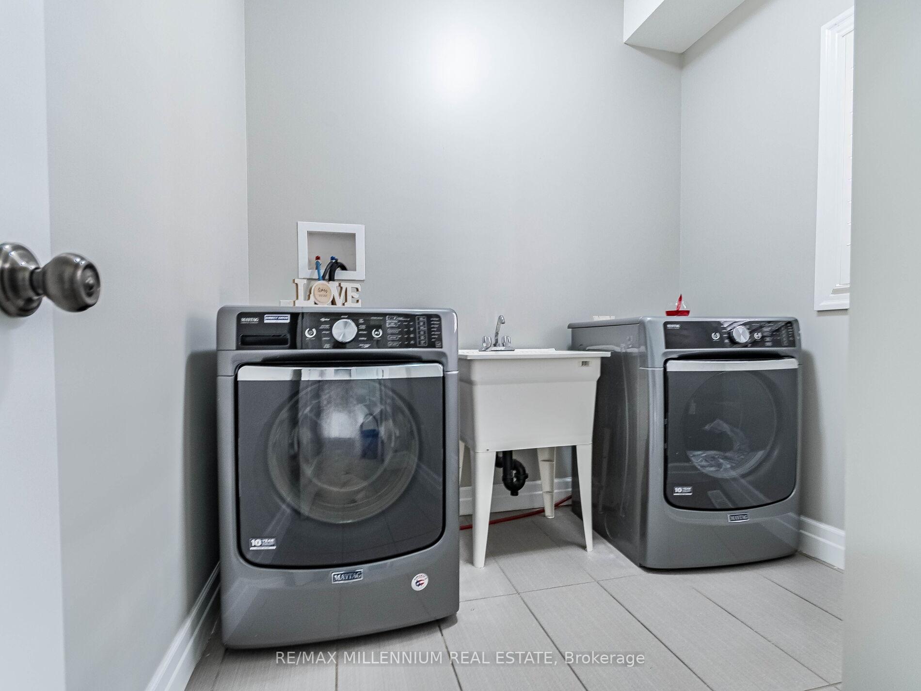 Photo 14 of 225 Watervale Crescent, Kitchener — HOMEH