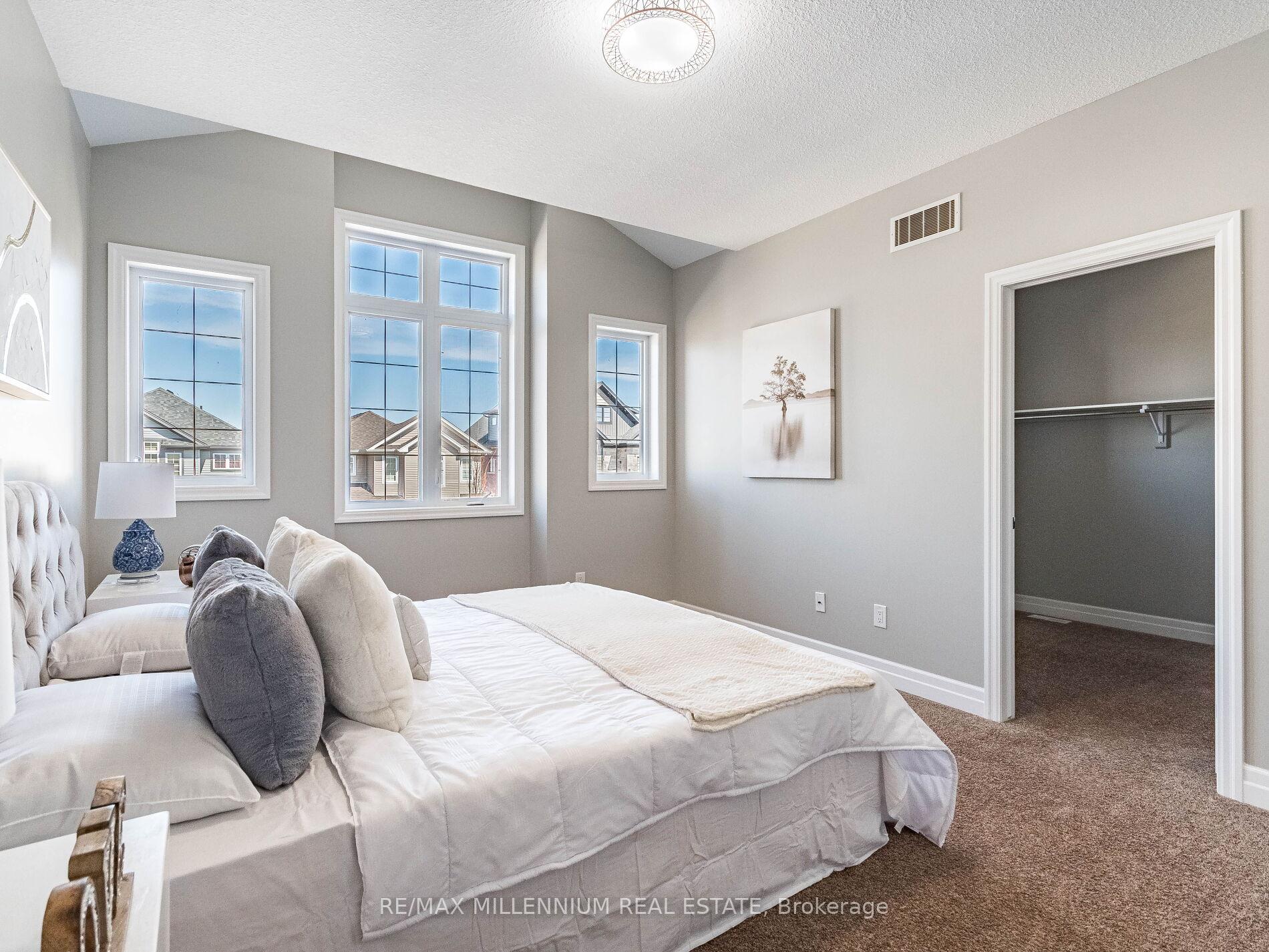 Photo 18 of 225 Watervale Crescent, Kitchener — HOMEH