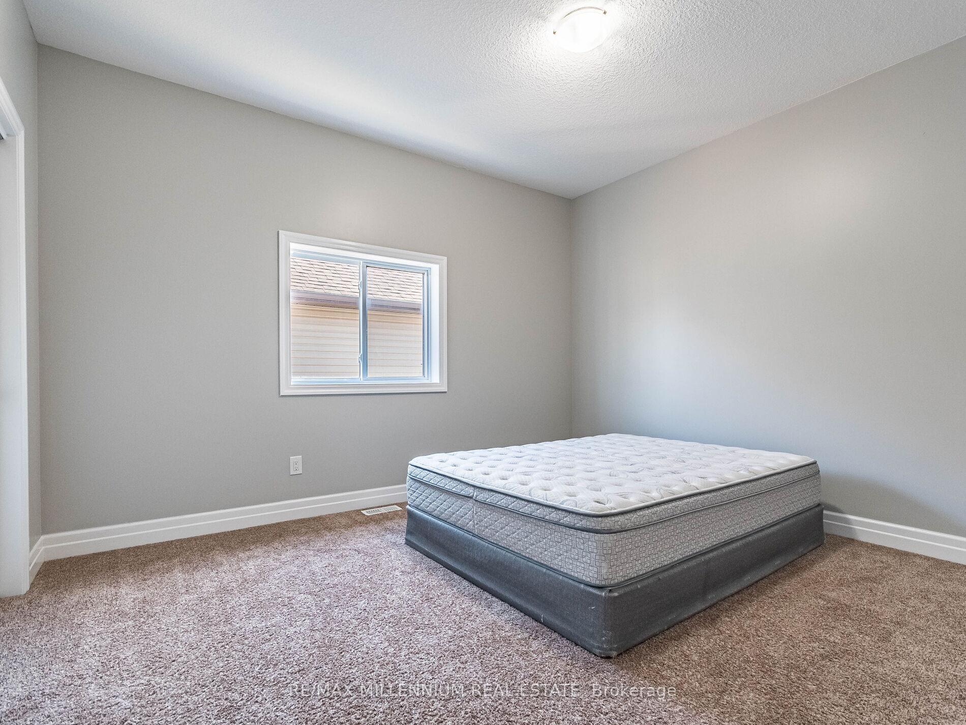 Photo 22 of 225 Watervale Crescent, Kitchener — HOMEH
