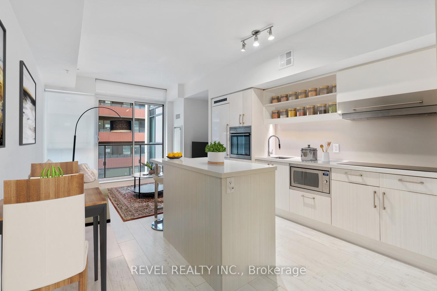 Front of Unit 602, 39 Sherbourne Street