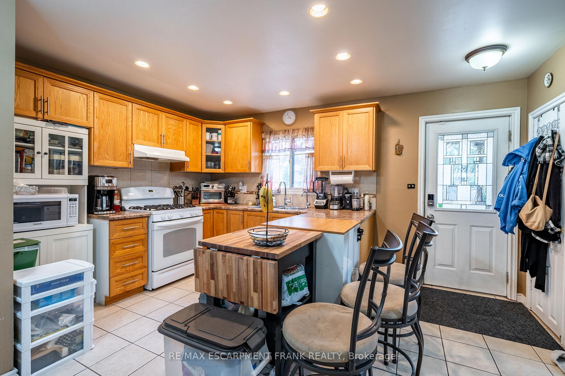 Photo 30 of 12 Rossmore Avenue, Hamilton, Kirkendall — HOMEH