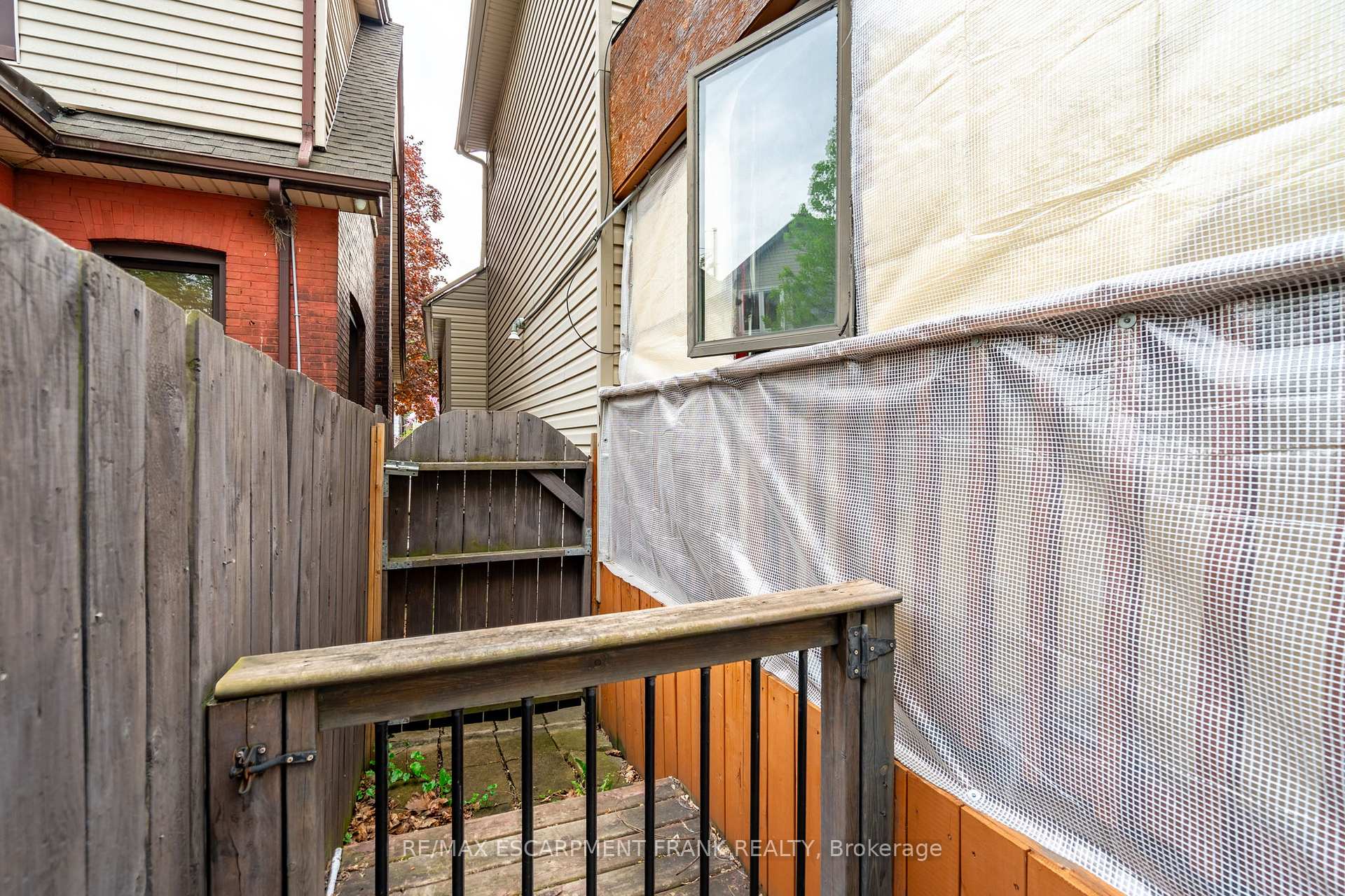 Photo 90 of 12 Rossmore Avenue, Hamilton, Kirkendall — HOMEH