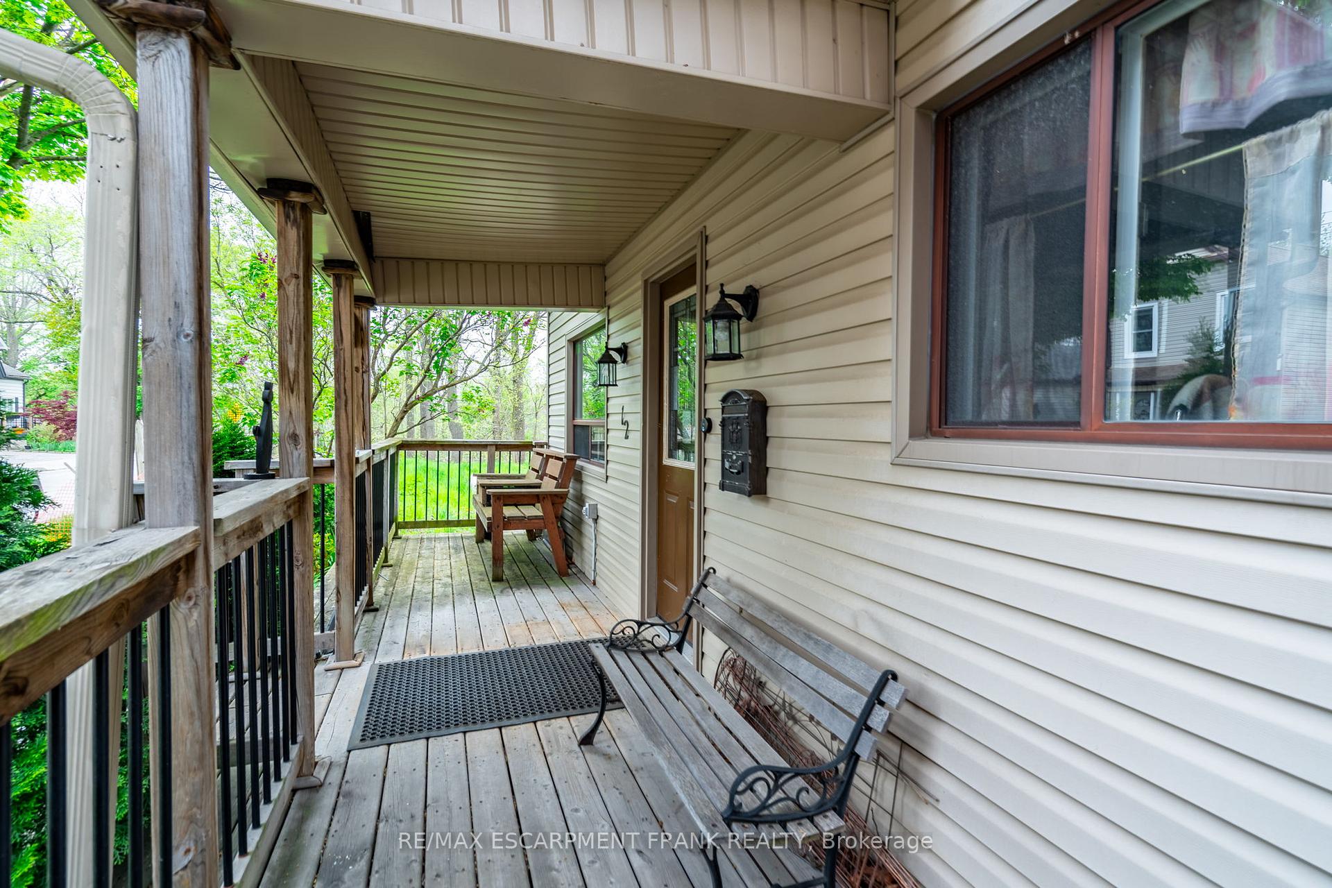 Photo 7 of 12 Rossmore Avenue, Hamilton, Kirkendall — HOMEH