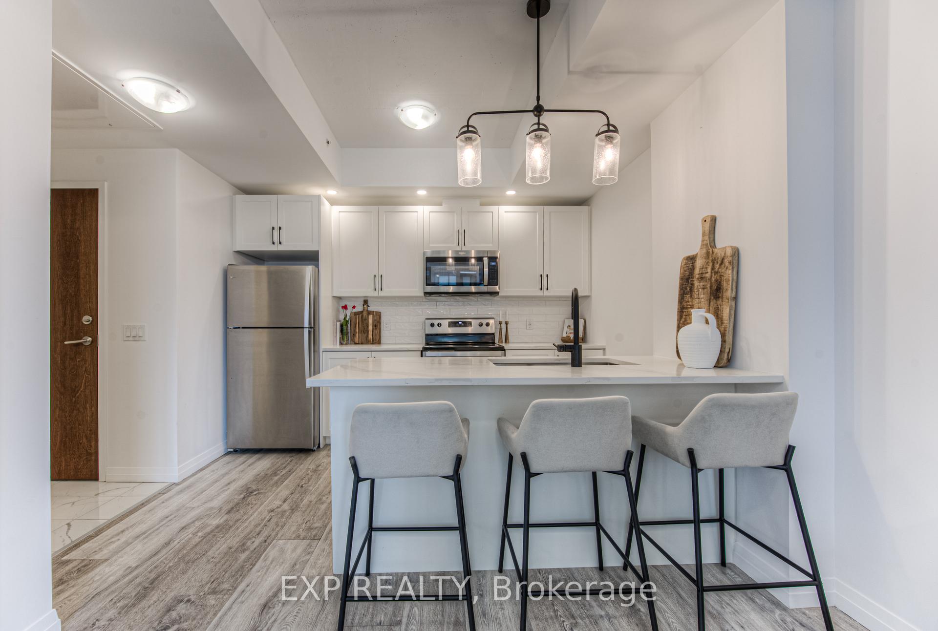 Photo 2 of Unit 601, 108 Garment Street, Kitchener — HOMEH