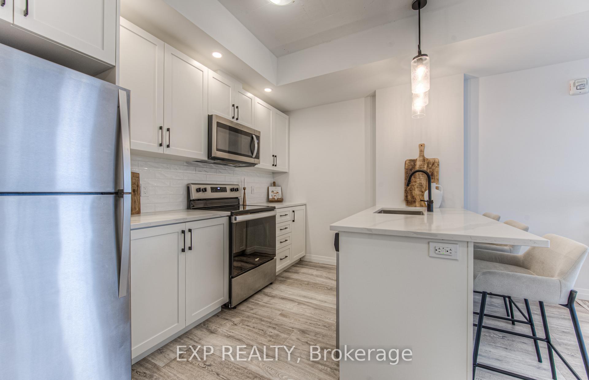 Photo 6 of Unit 601, 108 Garment Street, Kitchener — HOMEH