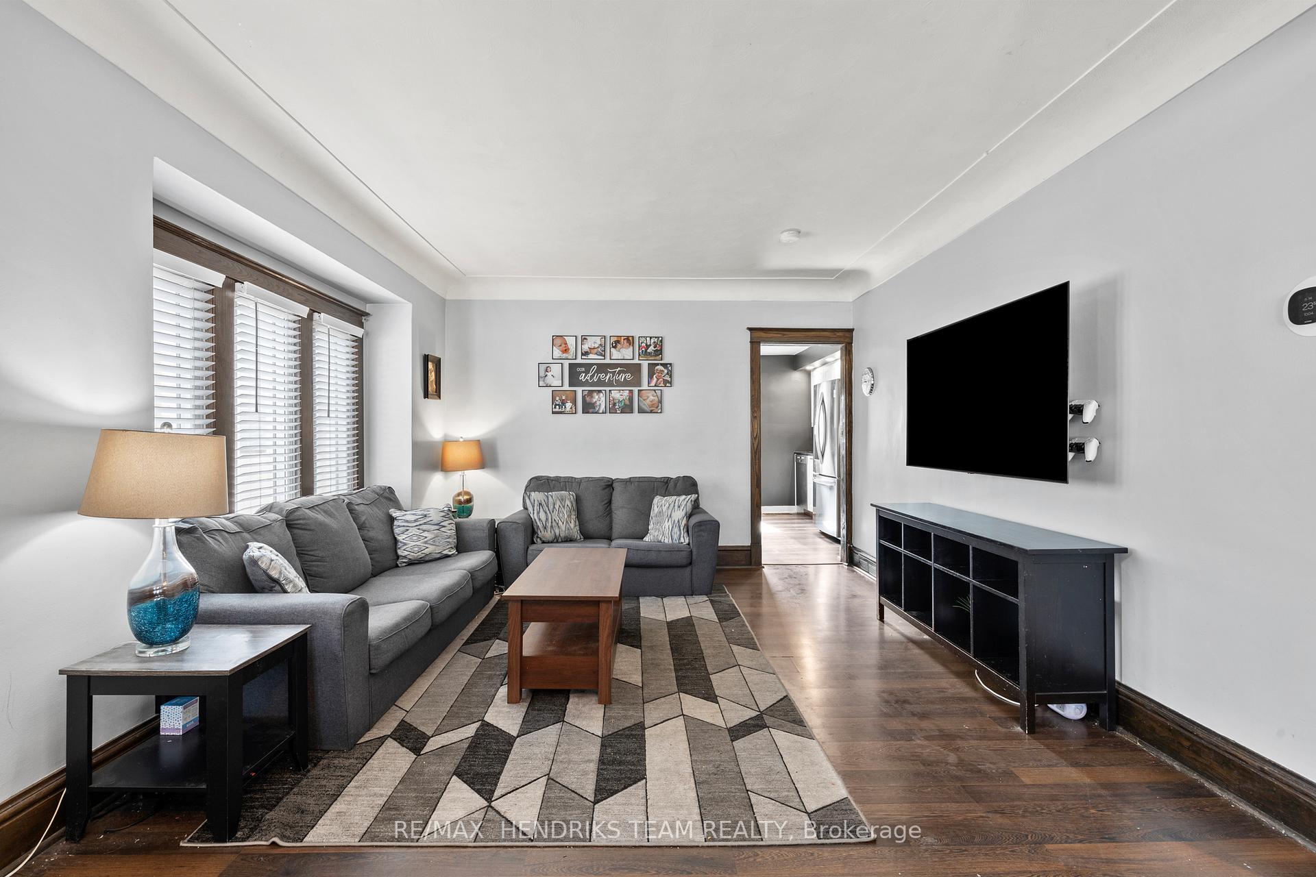 Photo 6 of 160 Prospect Street N, Hamilton, Stripley — HOMEH