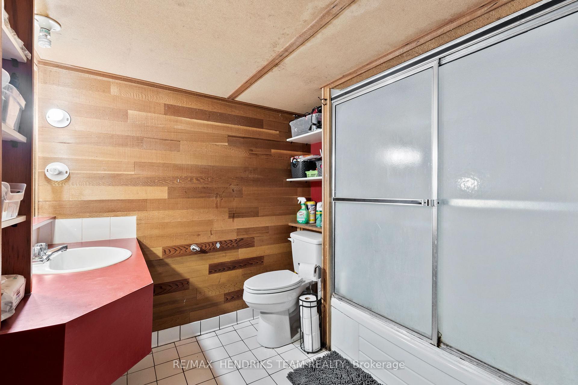 Photo 21 of 160 Prospect Street N, Hamilton, Stripley — HOMEH
