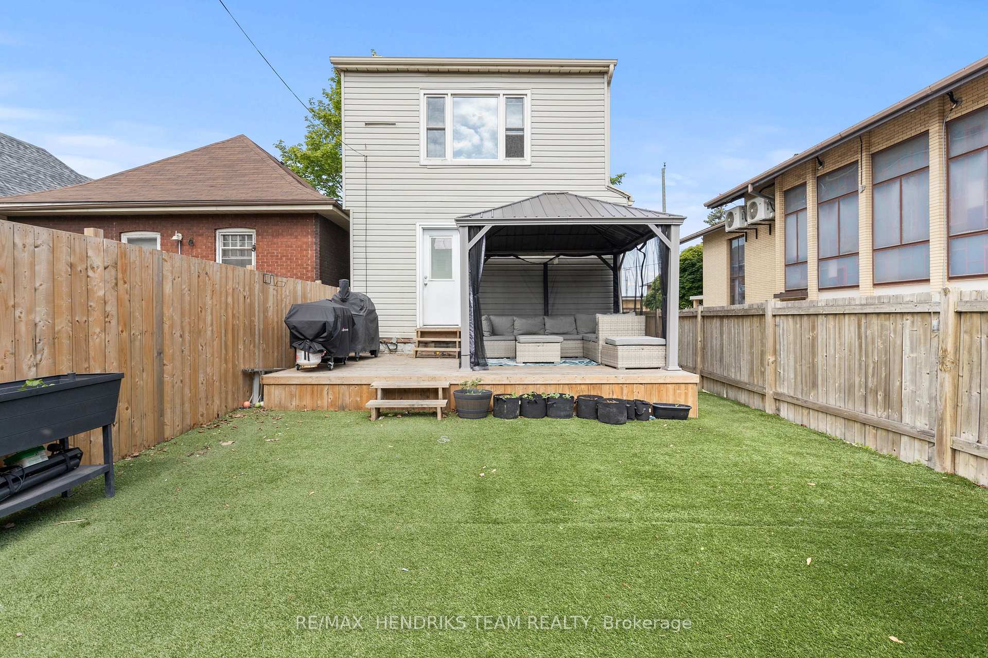 Photo 24 of 160 Prospect Street N, Hamilton, Stripley — HOMEH