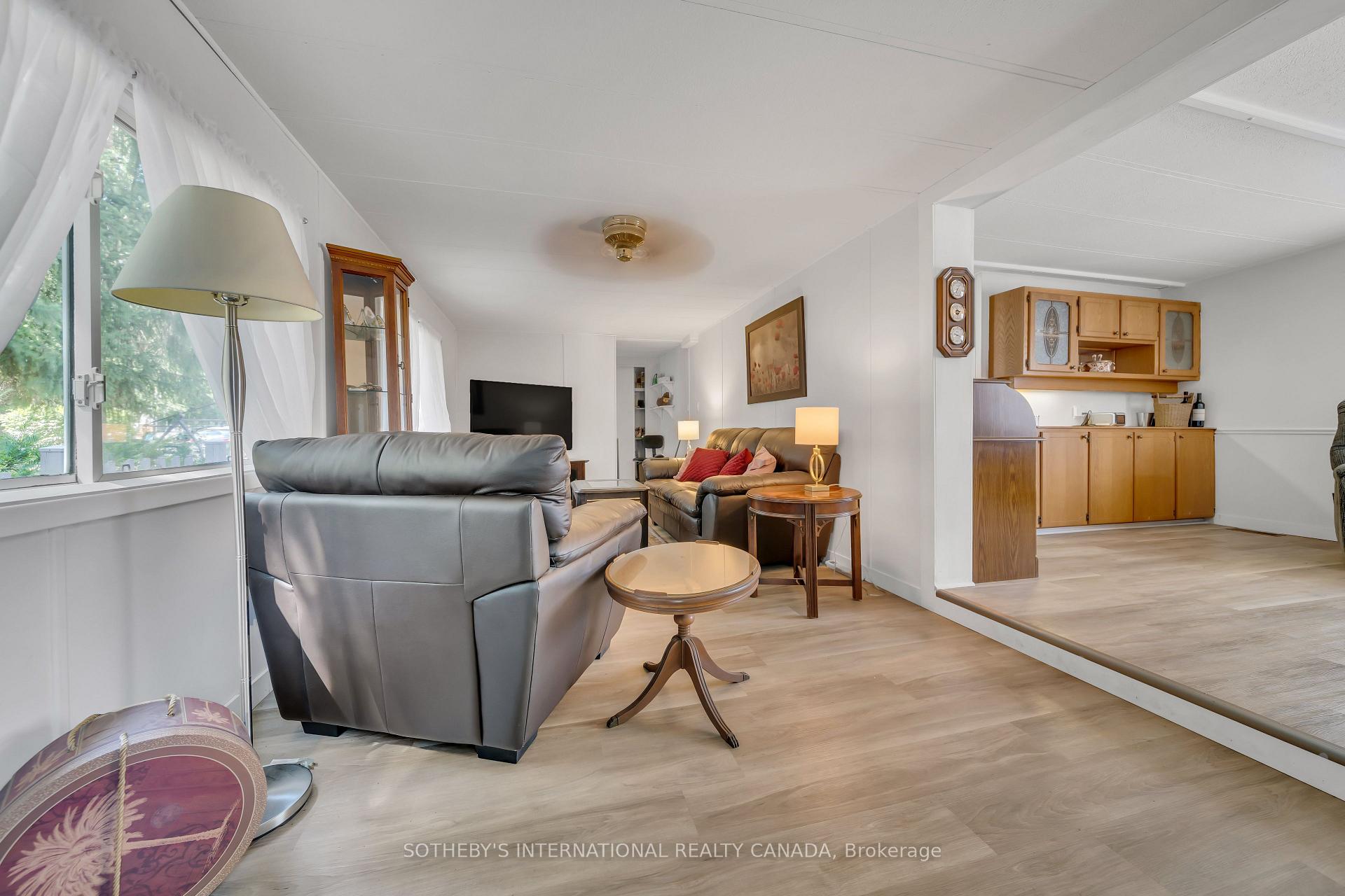 Photo 6 of Unit 21, 580 Beaver Creek Road, Waterloo — HOMEH