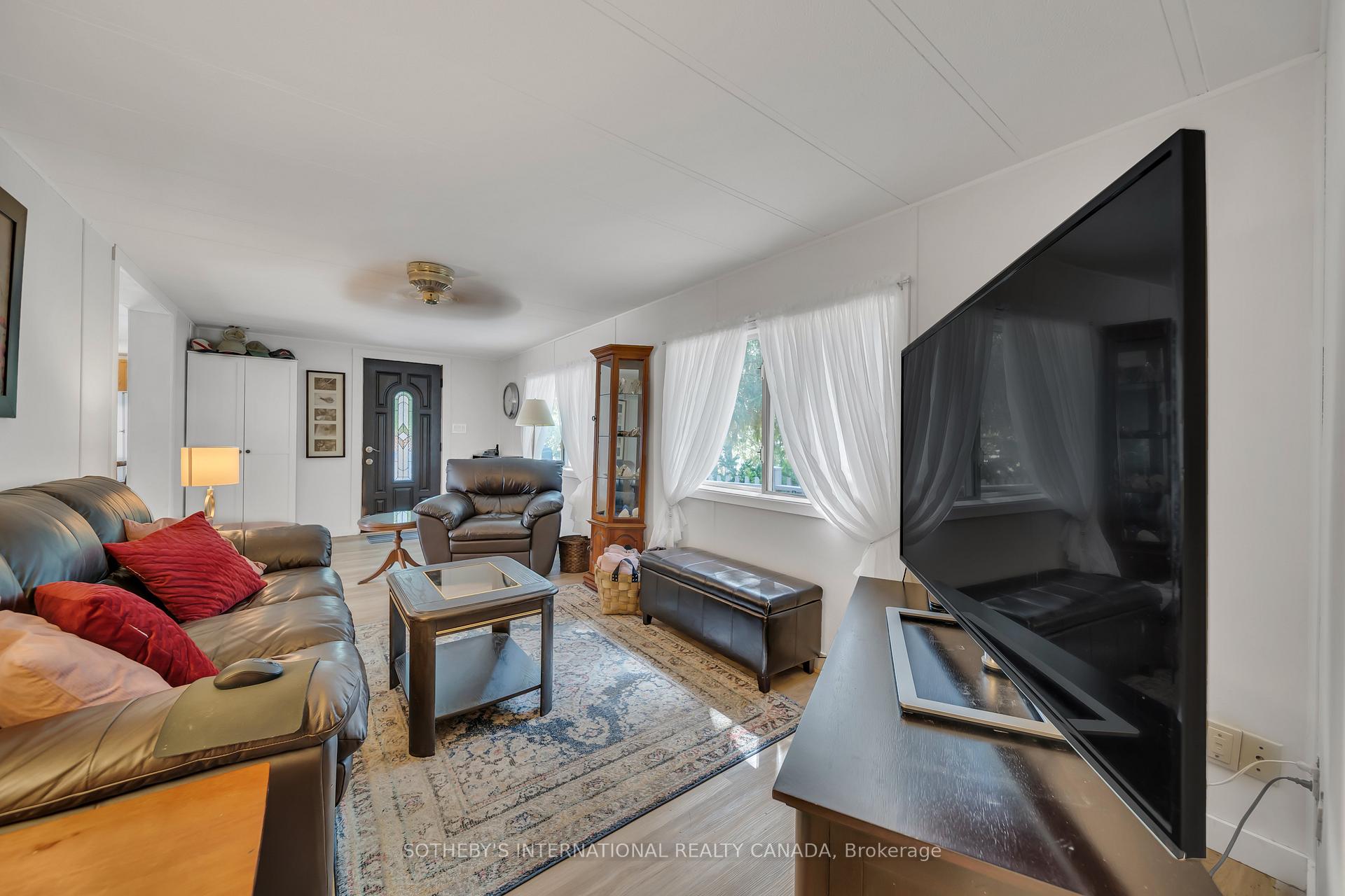 Photo 9 of Unit 21, 580 Beaver Creek Road, Waterloo — HOMEH