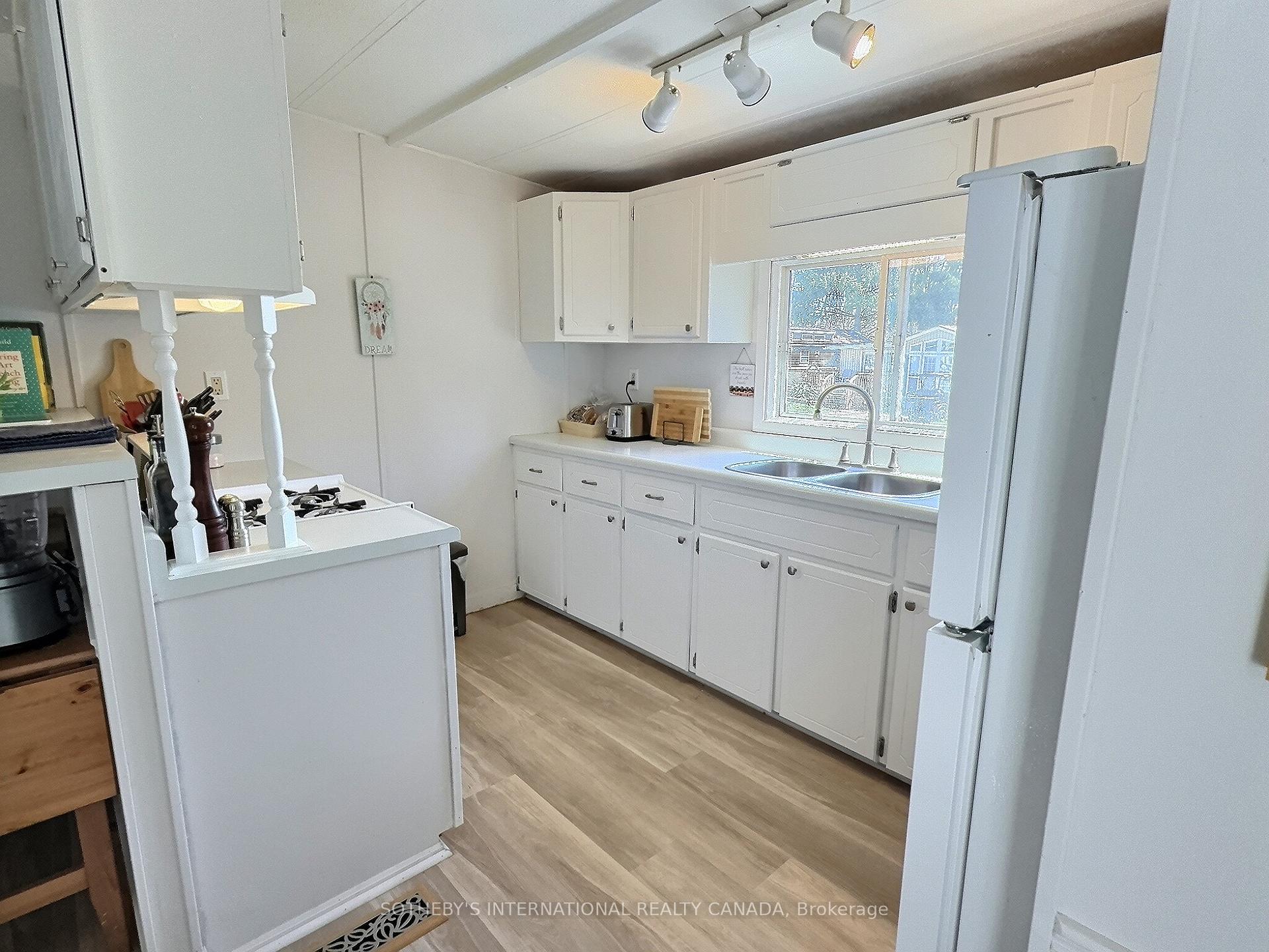 Photo 13 of Unit 21, 580 Beaver Creek Road, Waterloo — HOMEH