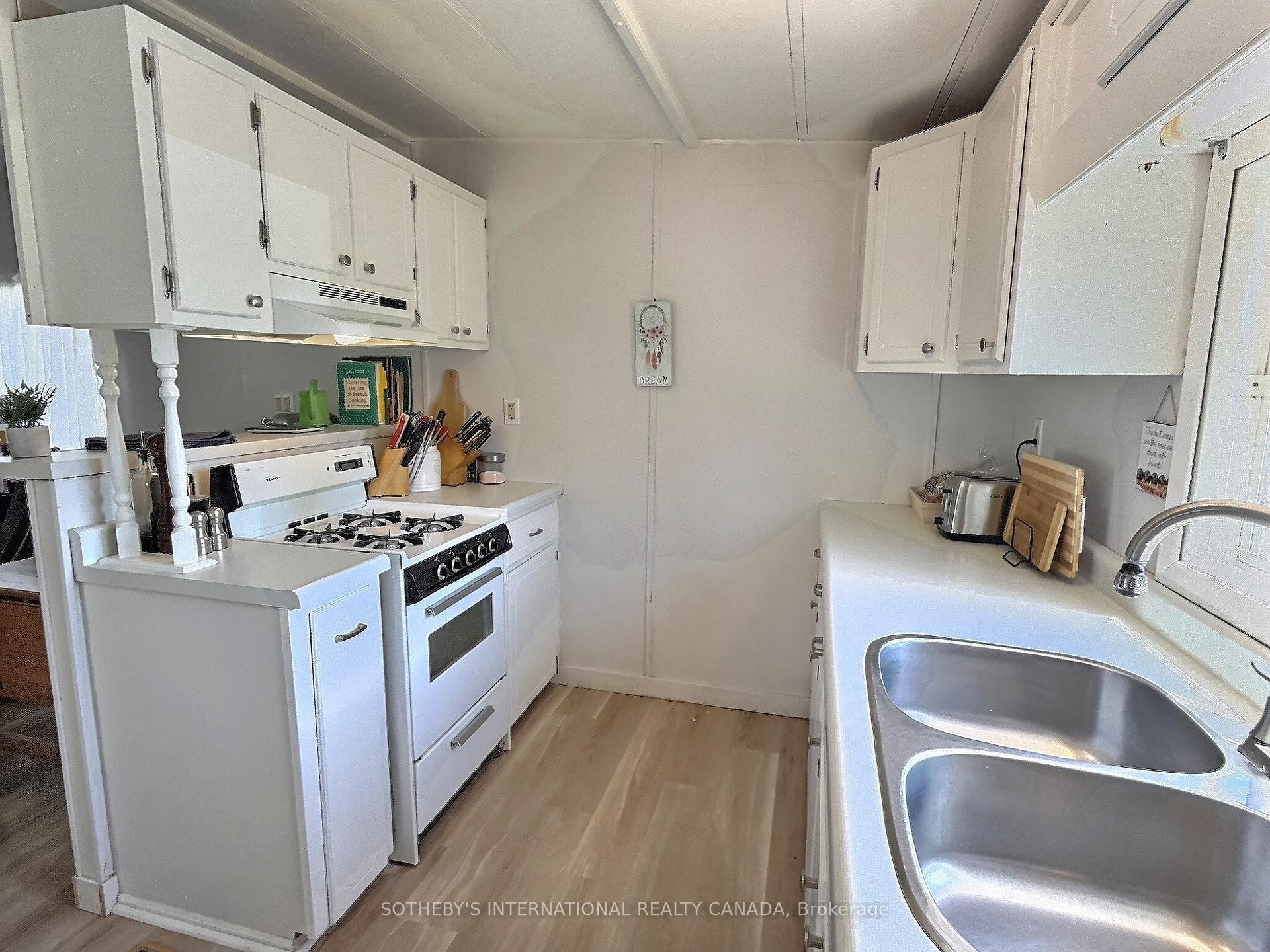 Photo 16 of Unit 21, 580 Beaver Creek Road, Waterloo — HOMEH