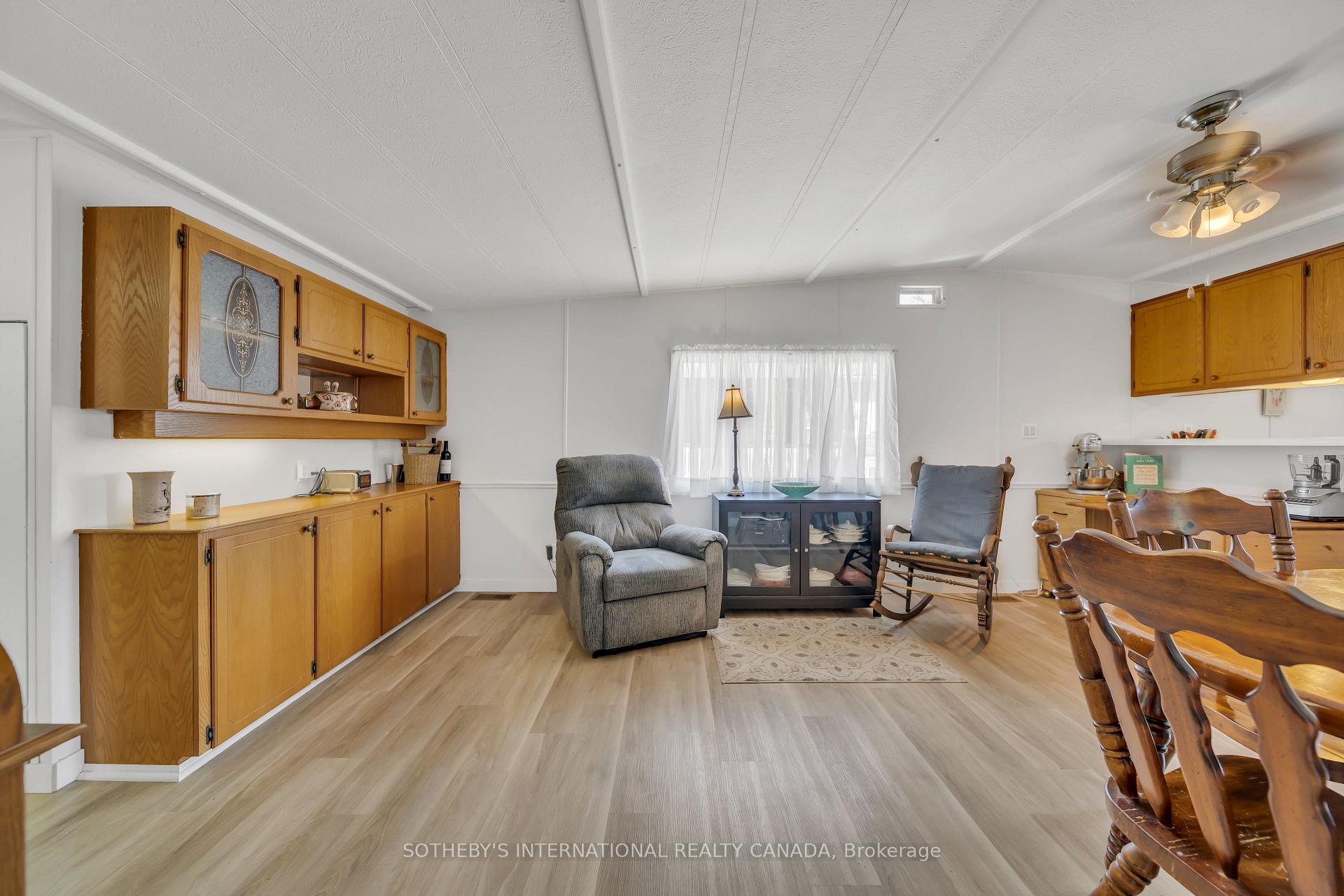 Photo 29 of Unit 21, 580 Beaver Creek Road, Waterloo — HOMEH
