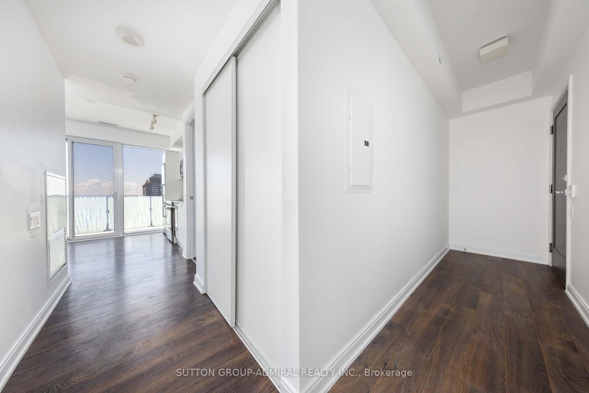Photo 5 of Unit 4403, 42 Charles Street, Toronto, Church-Yonge Corridor — HOMEH