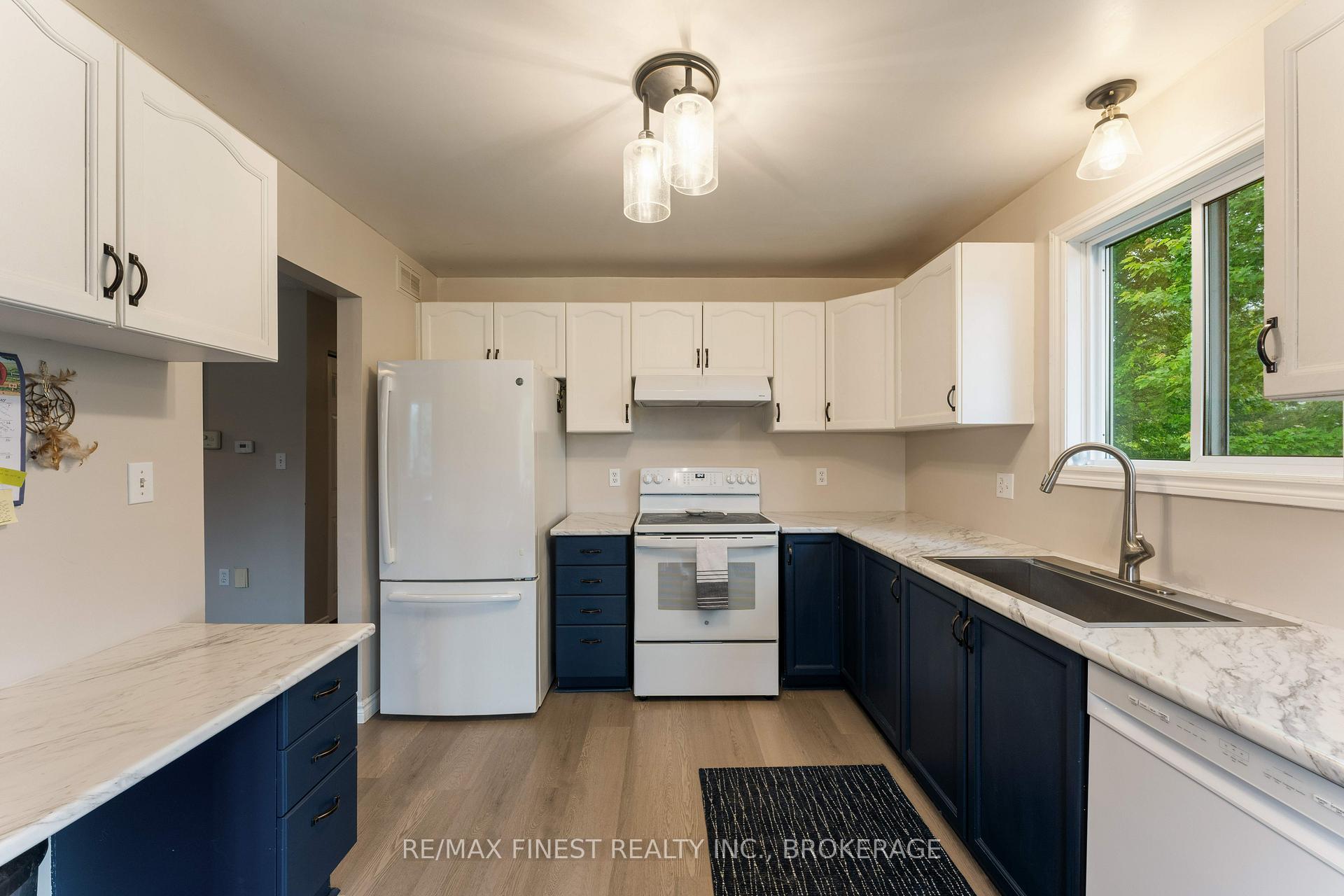 Photo 10 of 4796 Rosedale Road, Frontenac, Frontenac South — HOMEH