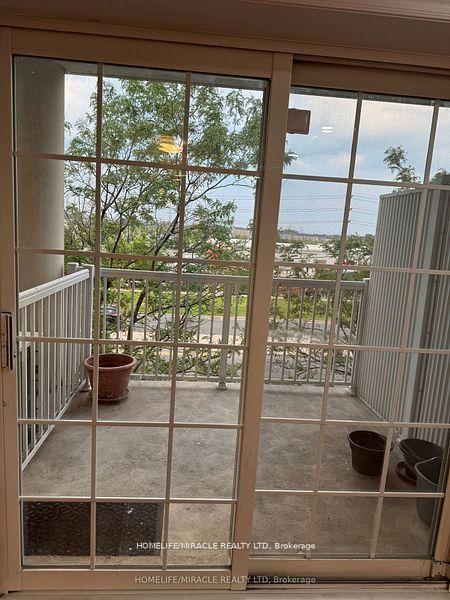 Photo 6 of Unit 312, 7428 Markham Road, Markham, Middlefield — HOMEH