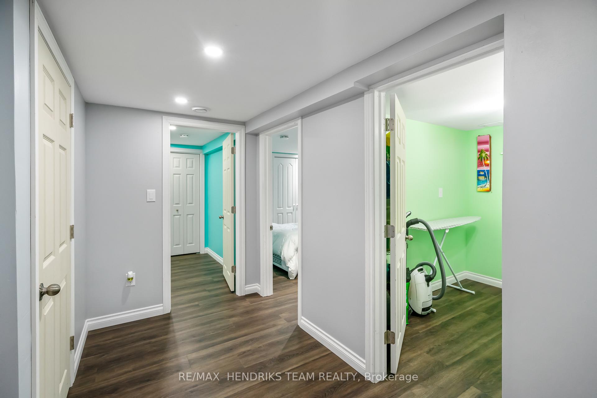 Photo 19 of 52 Bendingroad Crescent, St. Catharines, Lakeport — HOMEH