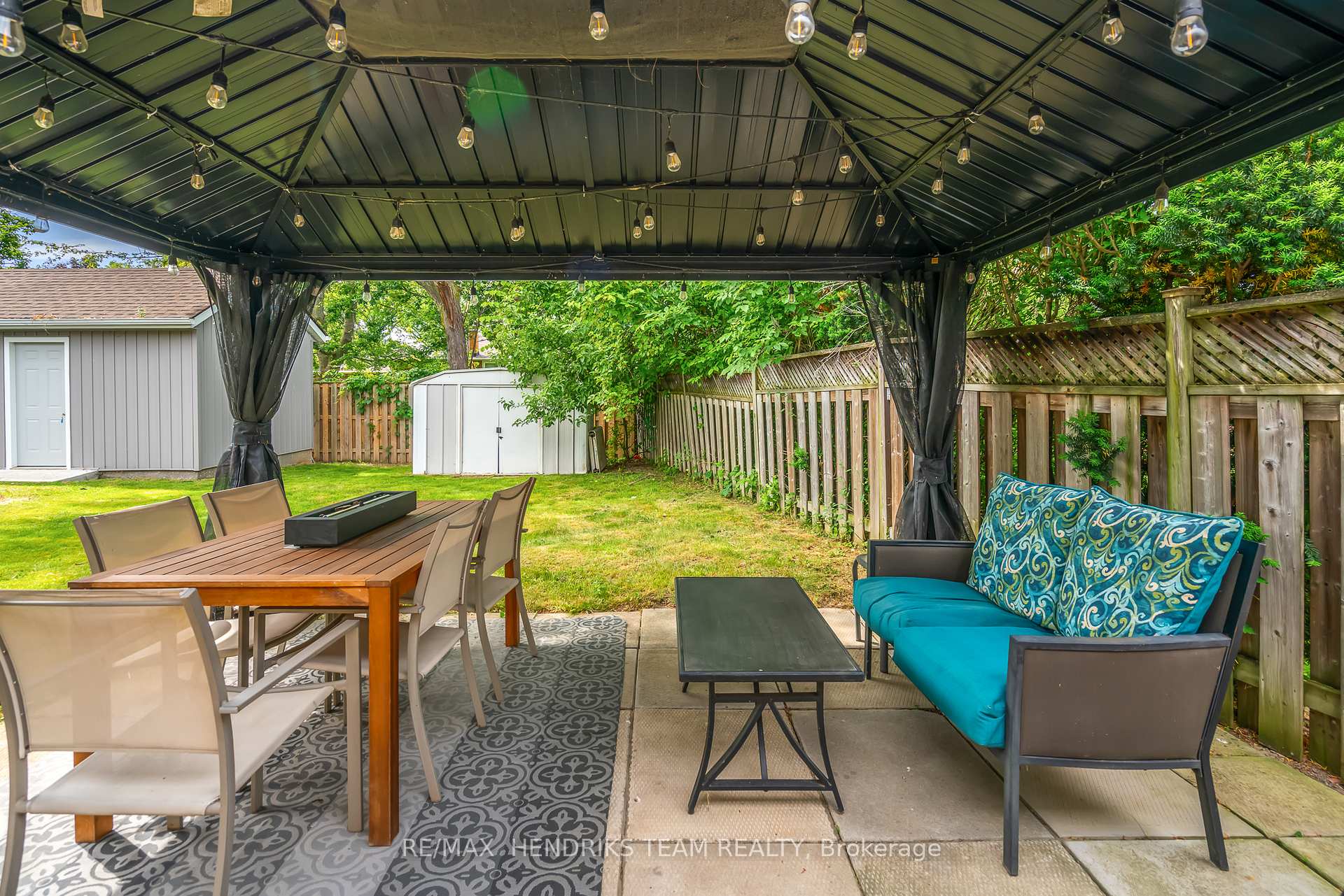 Photo 26 of 52 Bendingroad Crescent, St. Catharines, Lakeport — HOMEH