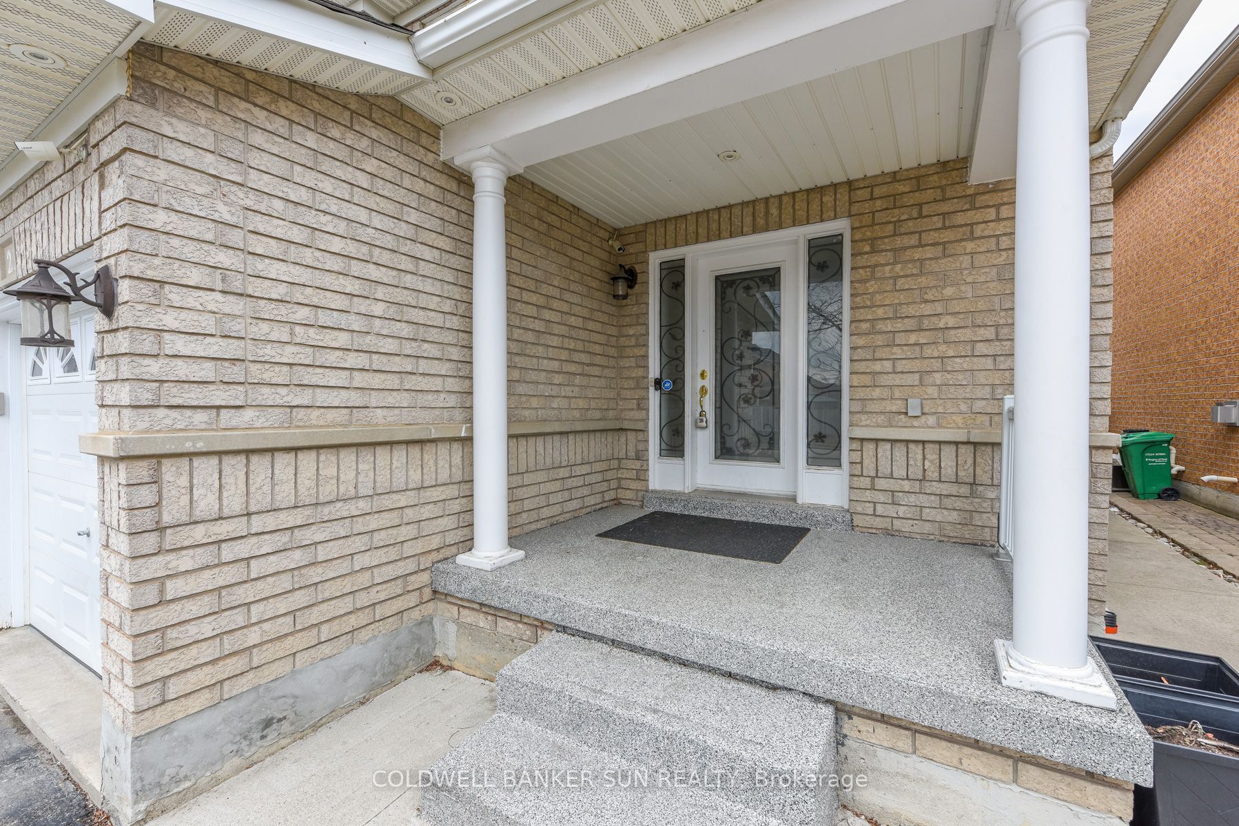 Front of 21 Sunnyview Road