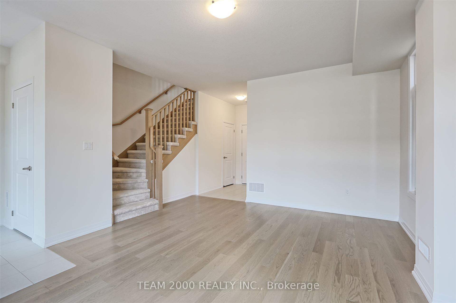 Photo 6 of Unit 27, 400 Newman Drive S, Cambridge — HOMEH