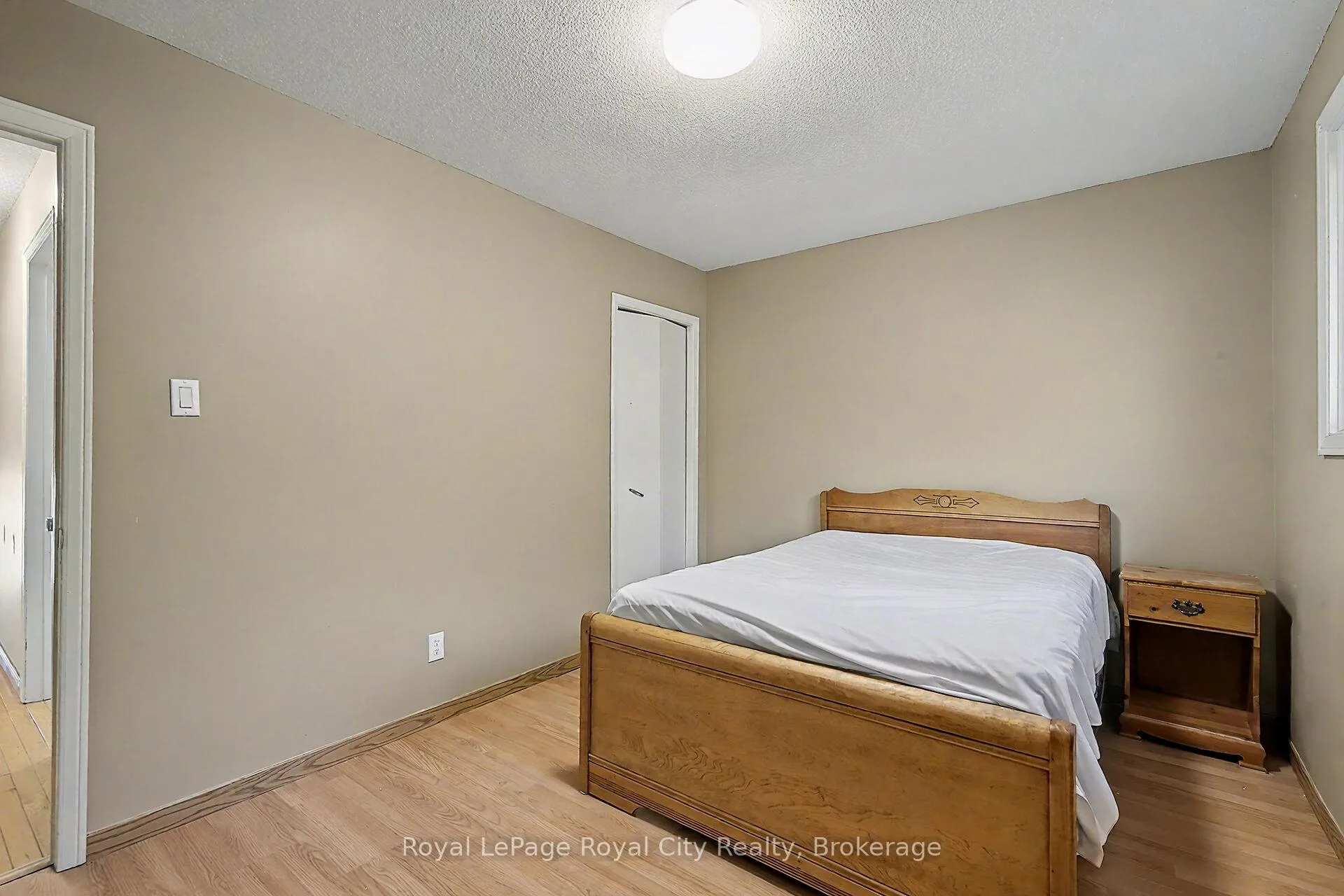 Photo 17 of 77 Kortright Road W, Guelph, Kortright West — HOMEH