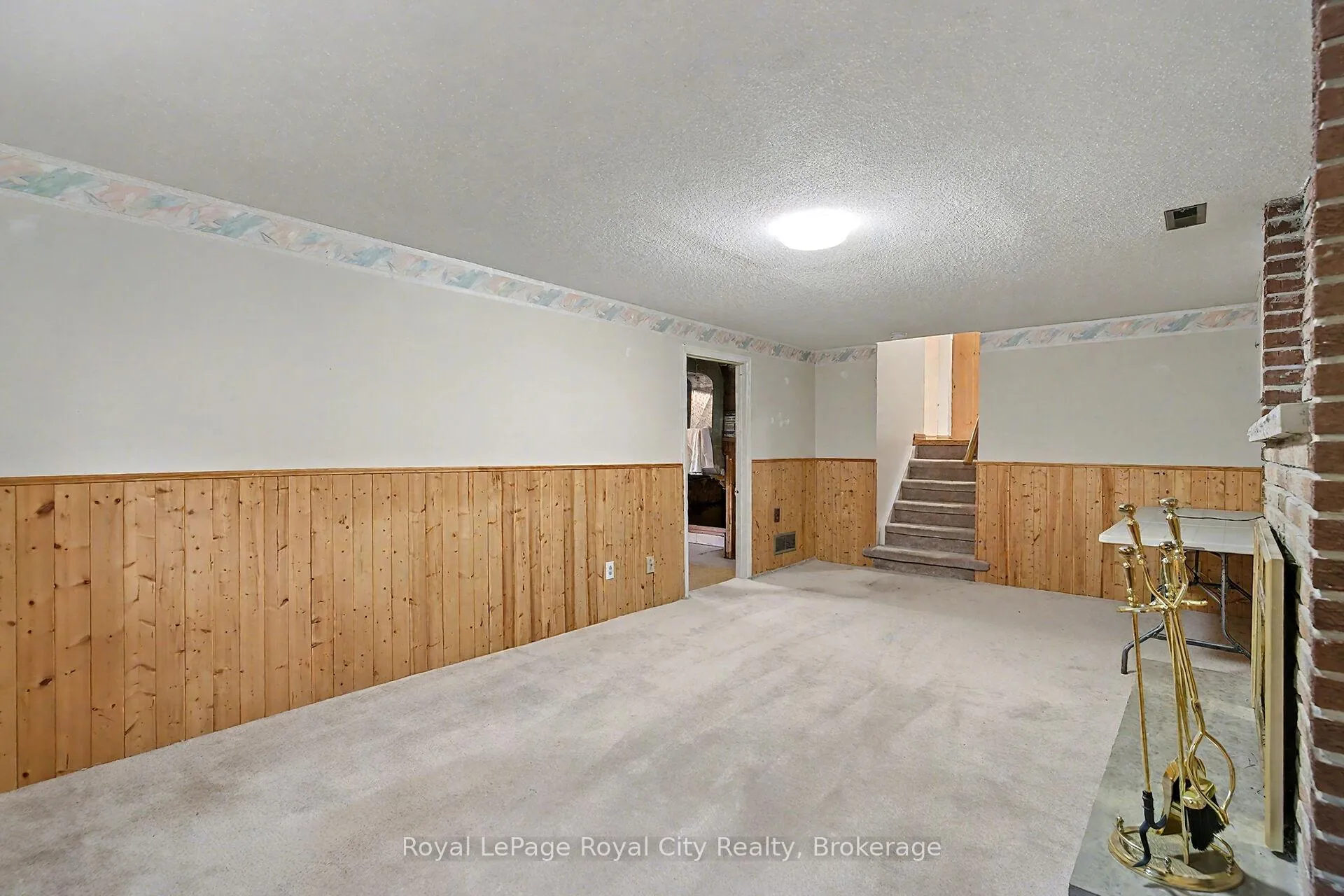 Photo 23 of 77 Kortright Road W, Guelph, Kortright West — HOMEH