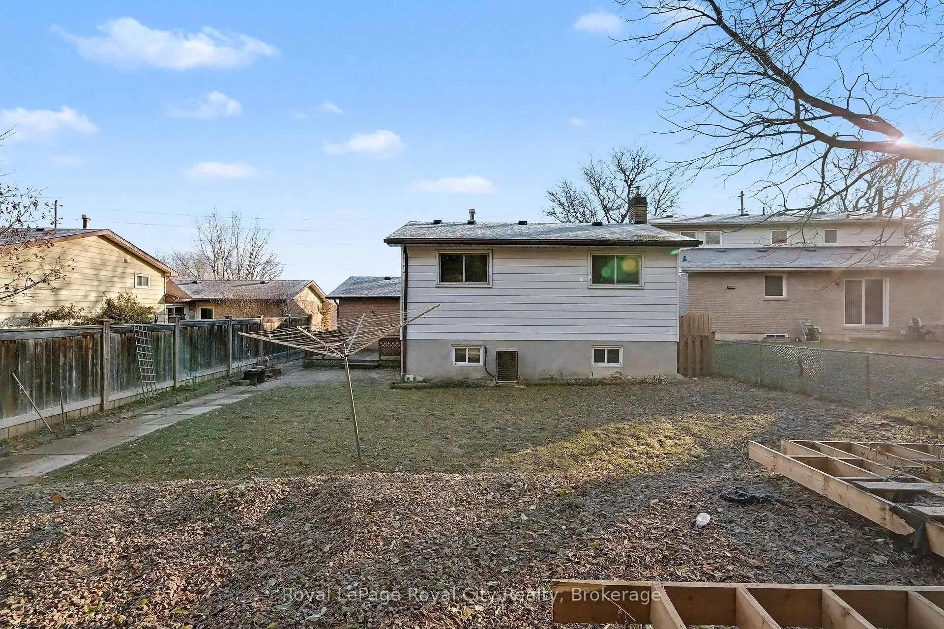 Photo 30 of 77 Kortright Road W, Guelph, Kortright West — HOMEH