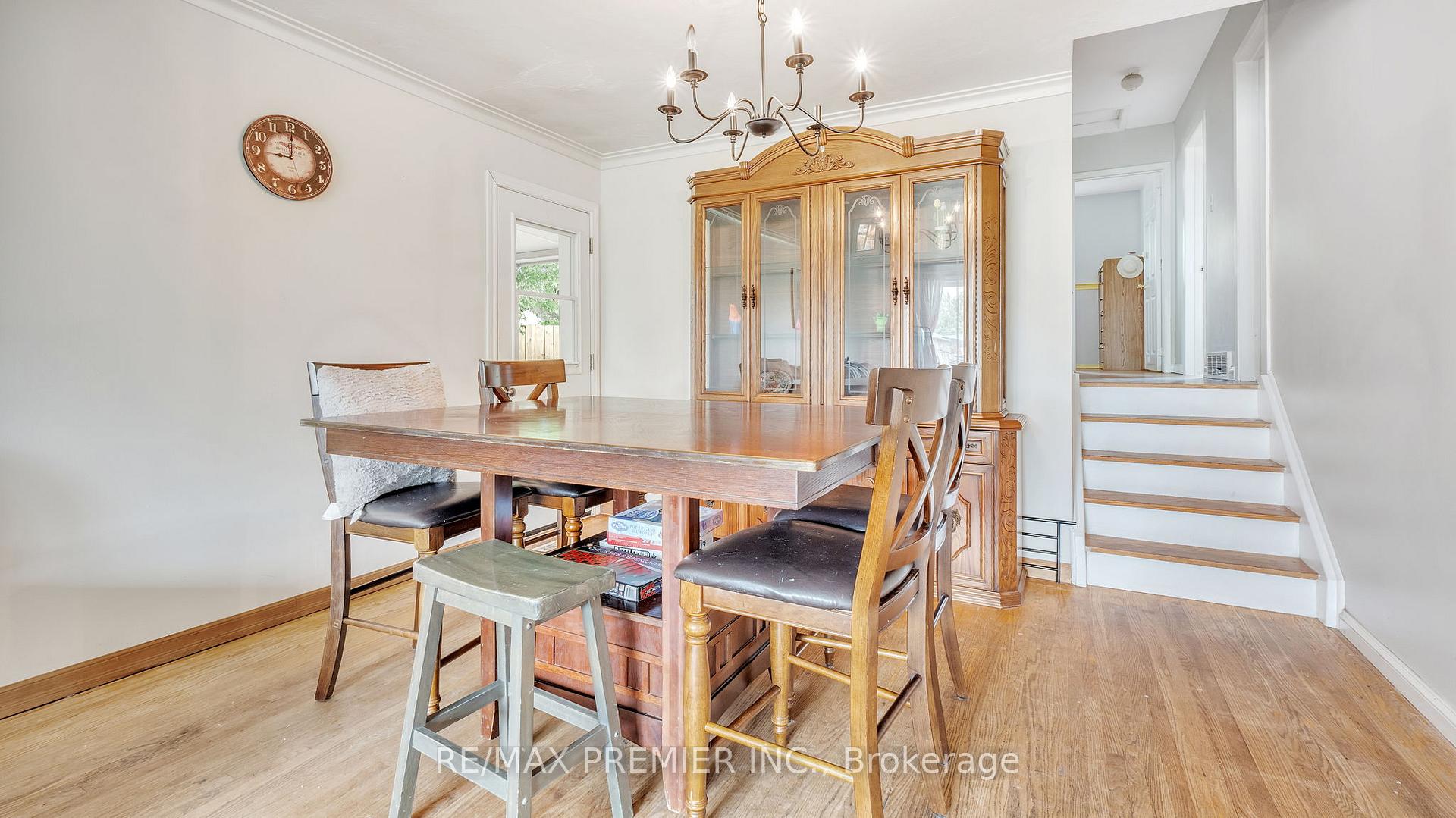 Photo 4 of 437 Adelaide Avenue E, Oshawa, O'Neill — HOMEH