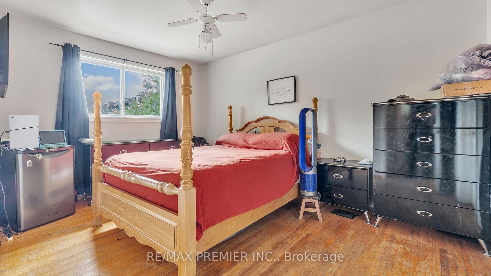 Photo 7 of 437 Adelaide Avenue E, Oshawa, O'Neill — HOMEH