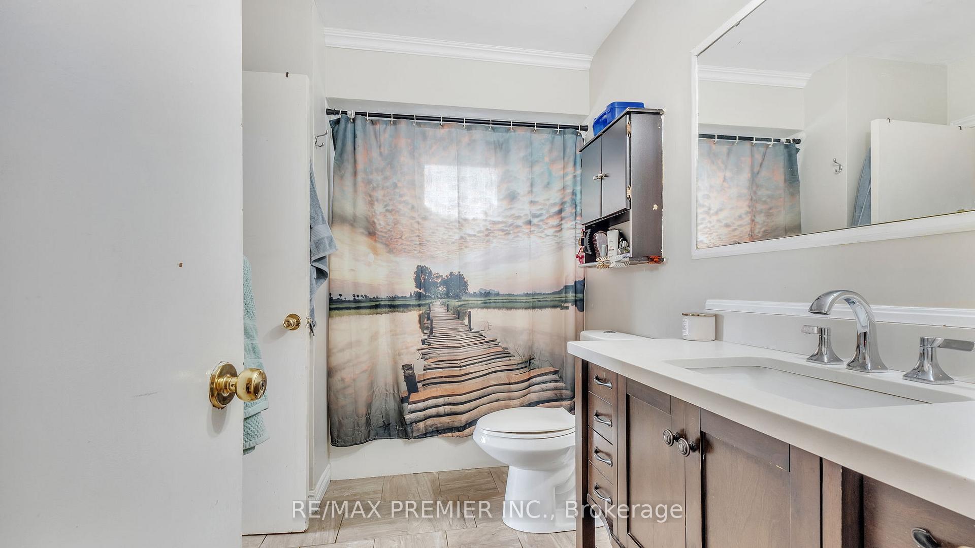 Photo 13 of 437 Adelaide Avenue E, Oshawa, O'Neill — HOMEH